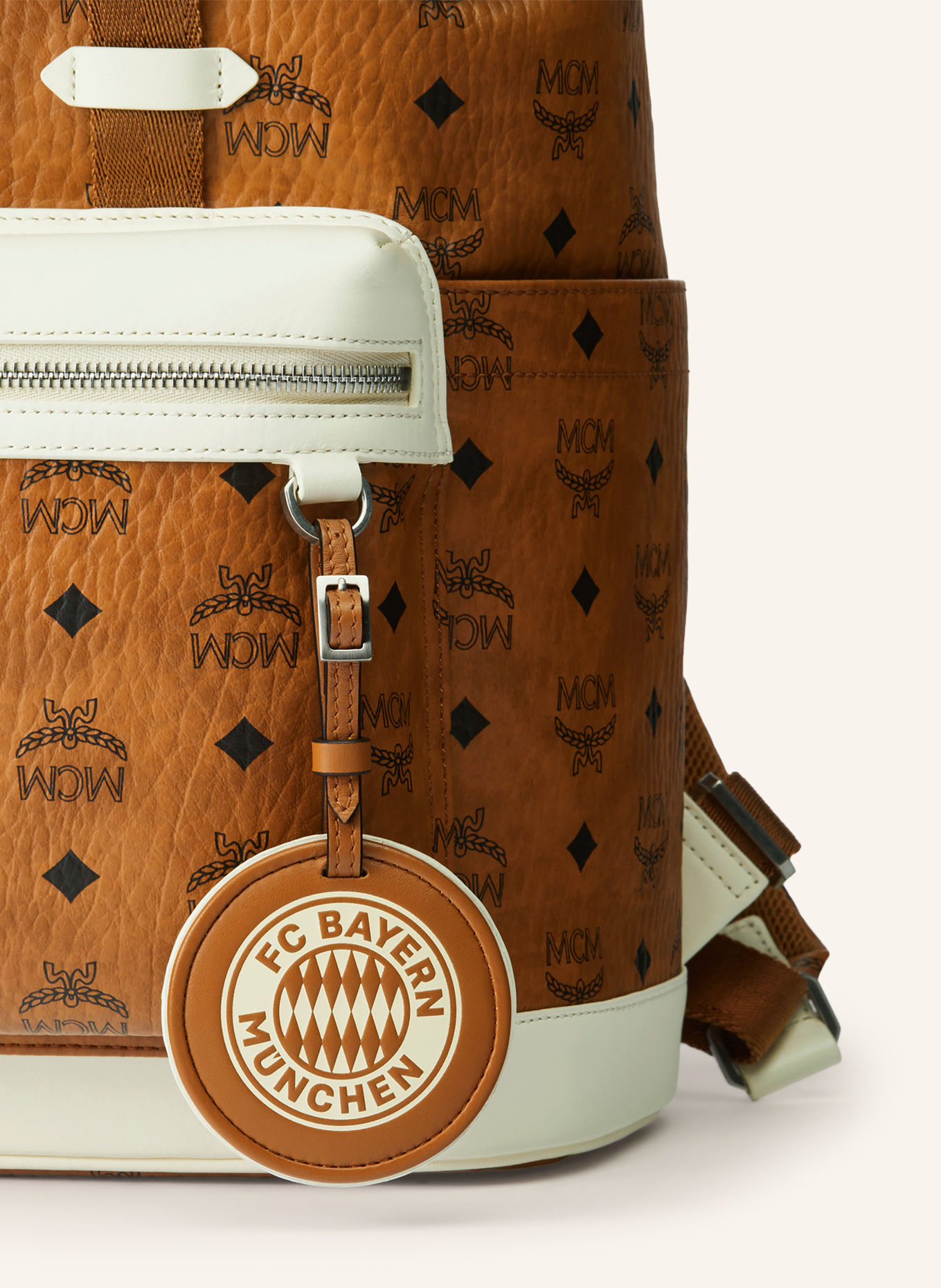 MCM ADIDAS X BAYERN X MCM BRANDENBURG Backpack: COGNAC / WHITE