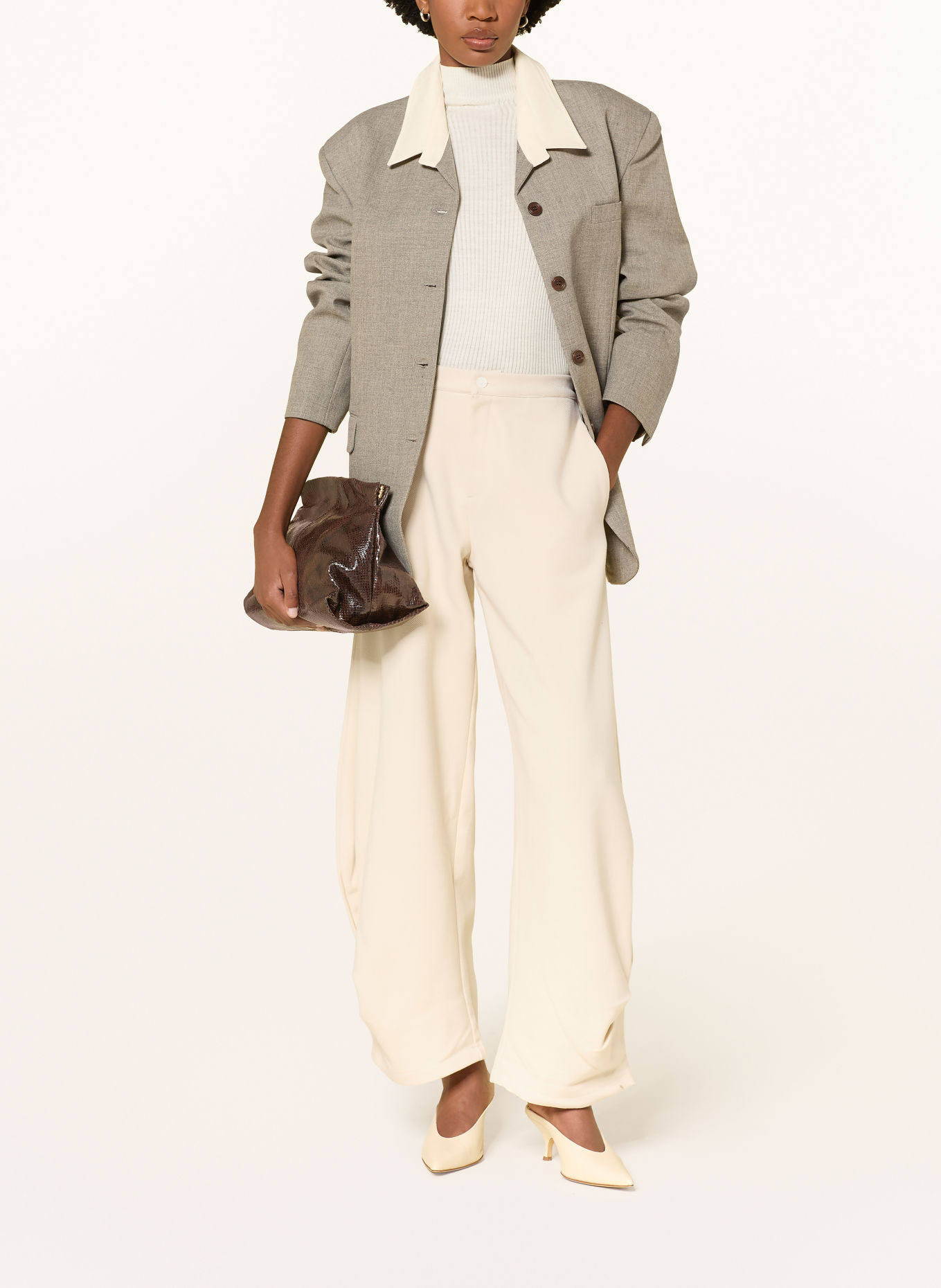 Source Unknown Hose EBBE: CREME