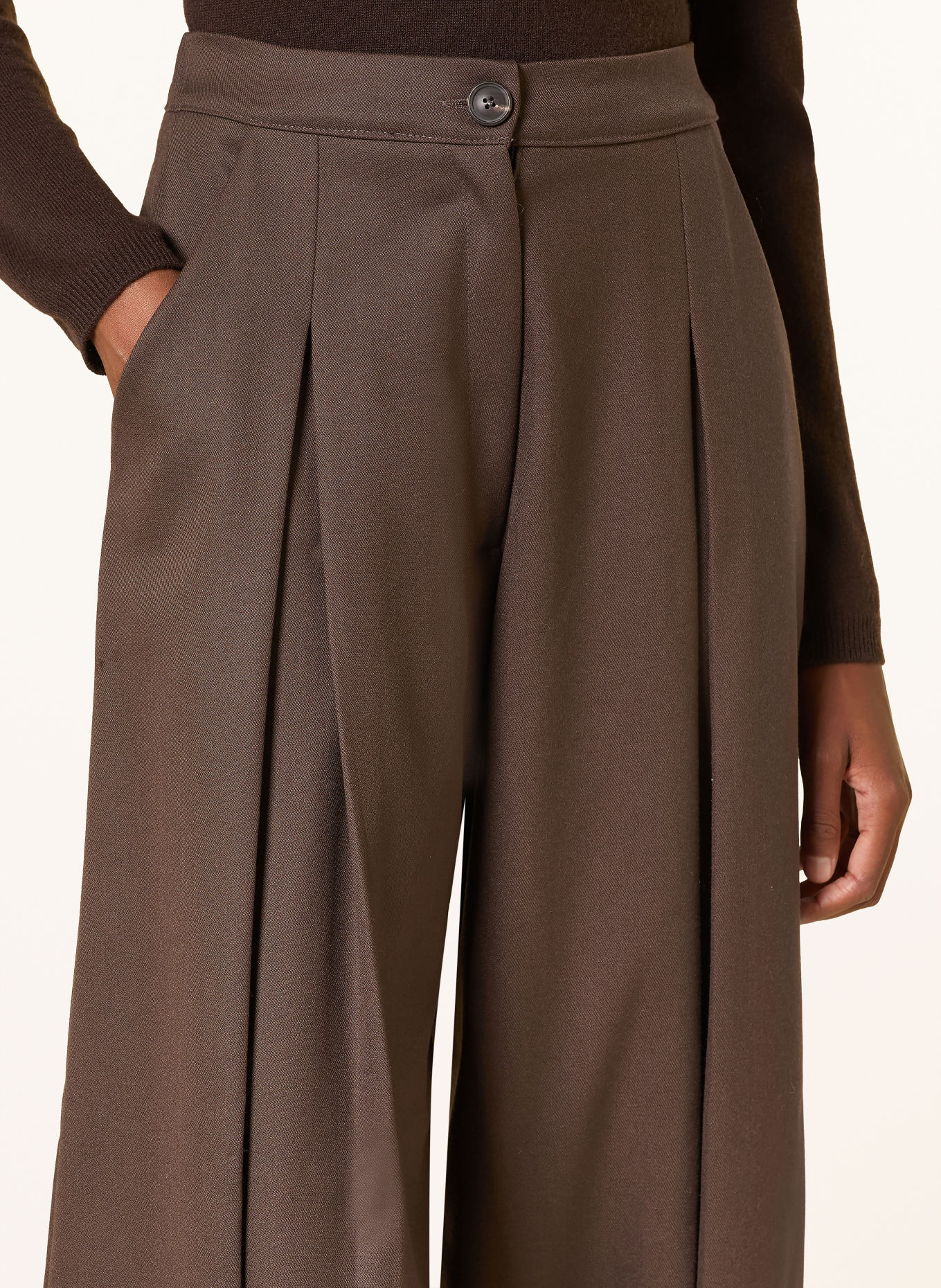 Source Unknown MIKA Trousers: DARK BROWN