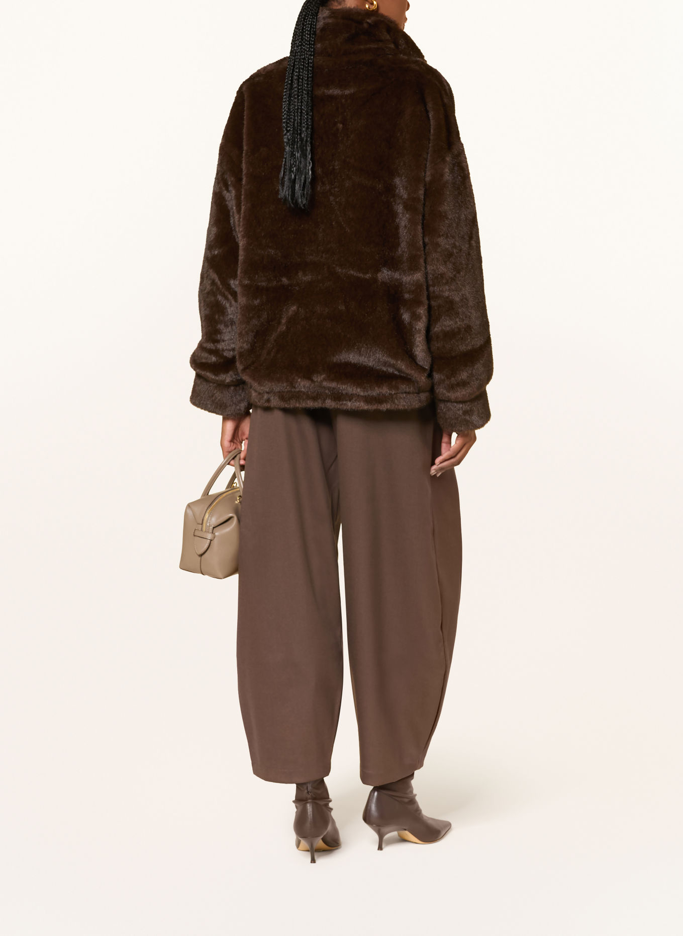 Source Unknown Schlupfjacke ZVIKA aus Kunstfell: DUNKELBRAUN