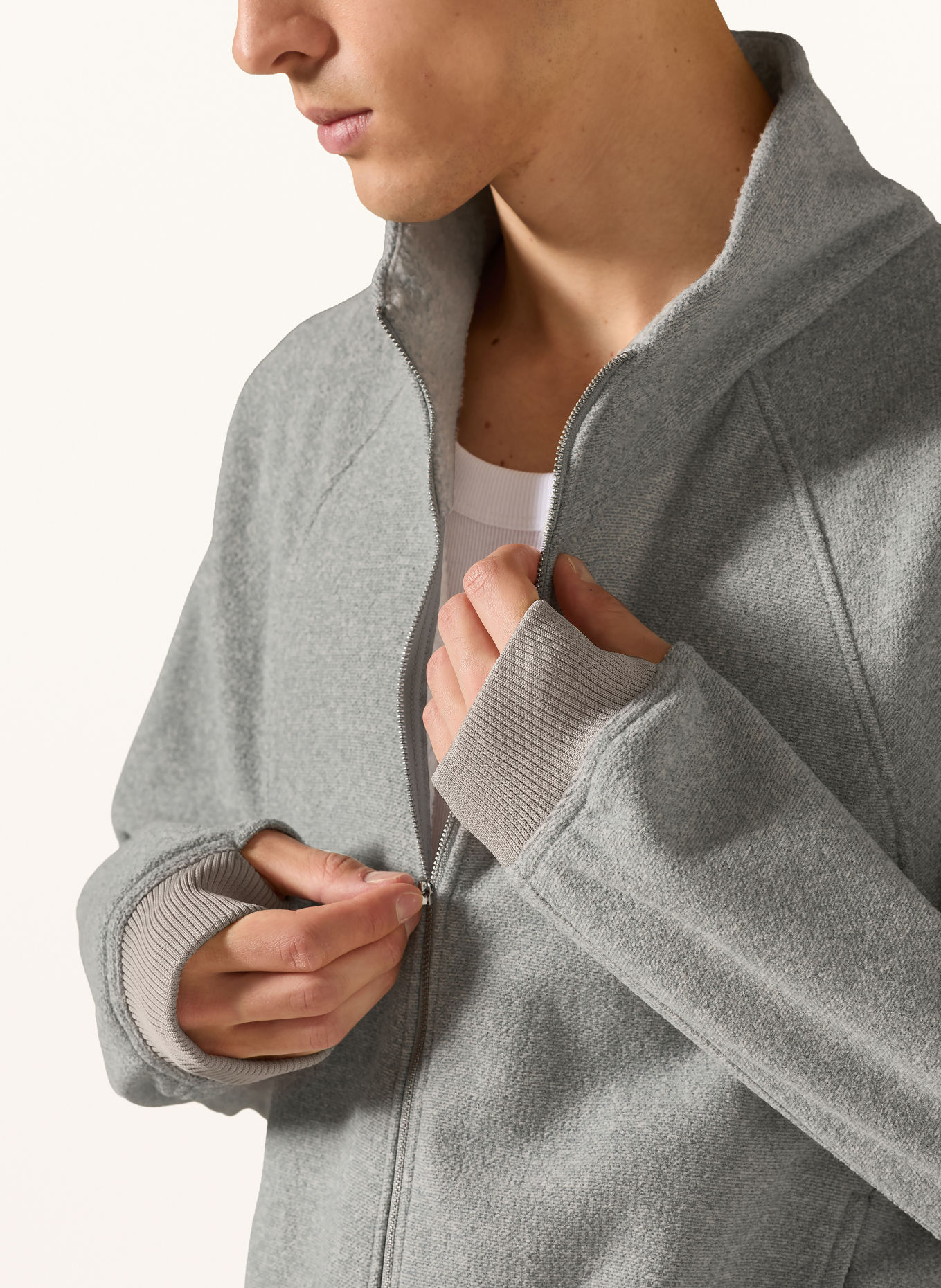 District Vision Sweatvest: LICHTGRIJS