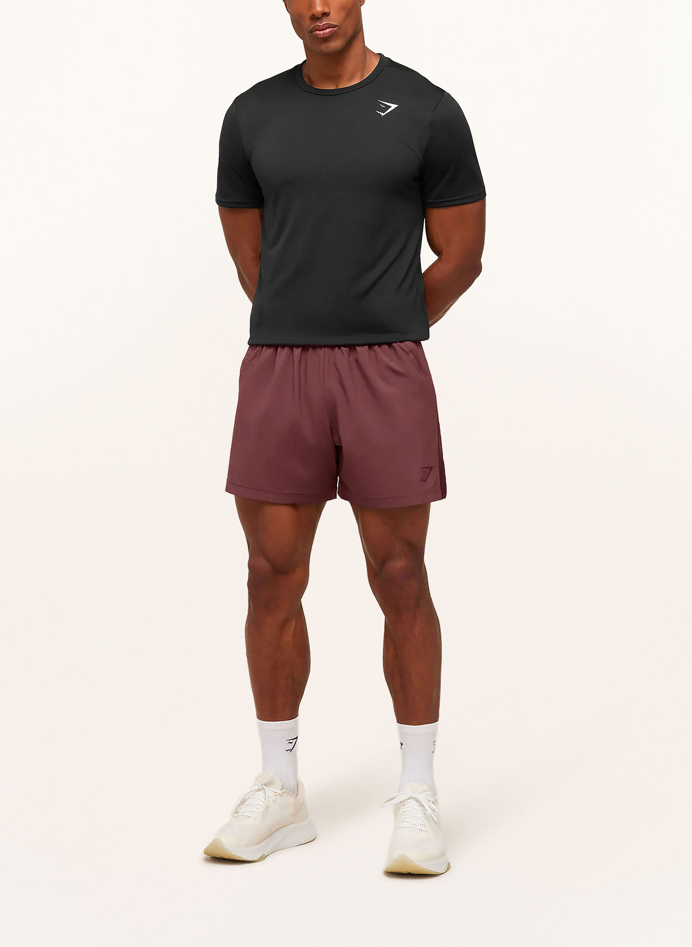GYMSHARK Trainingsshorts SPORT: DUNKELROT / ROT