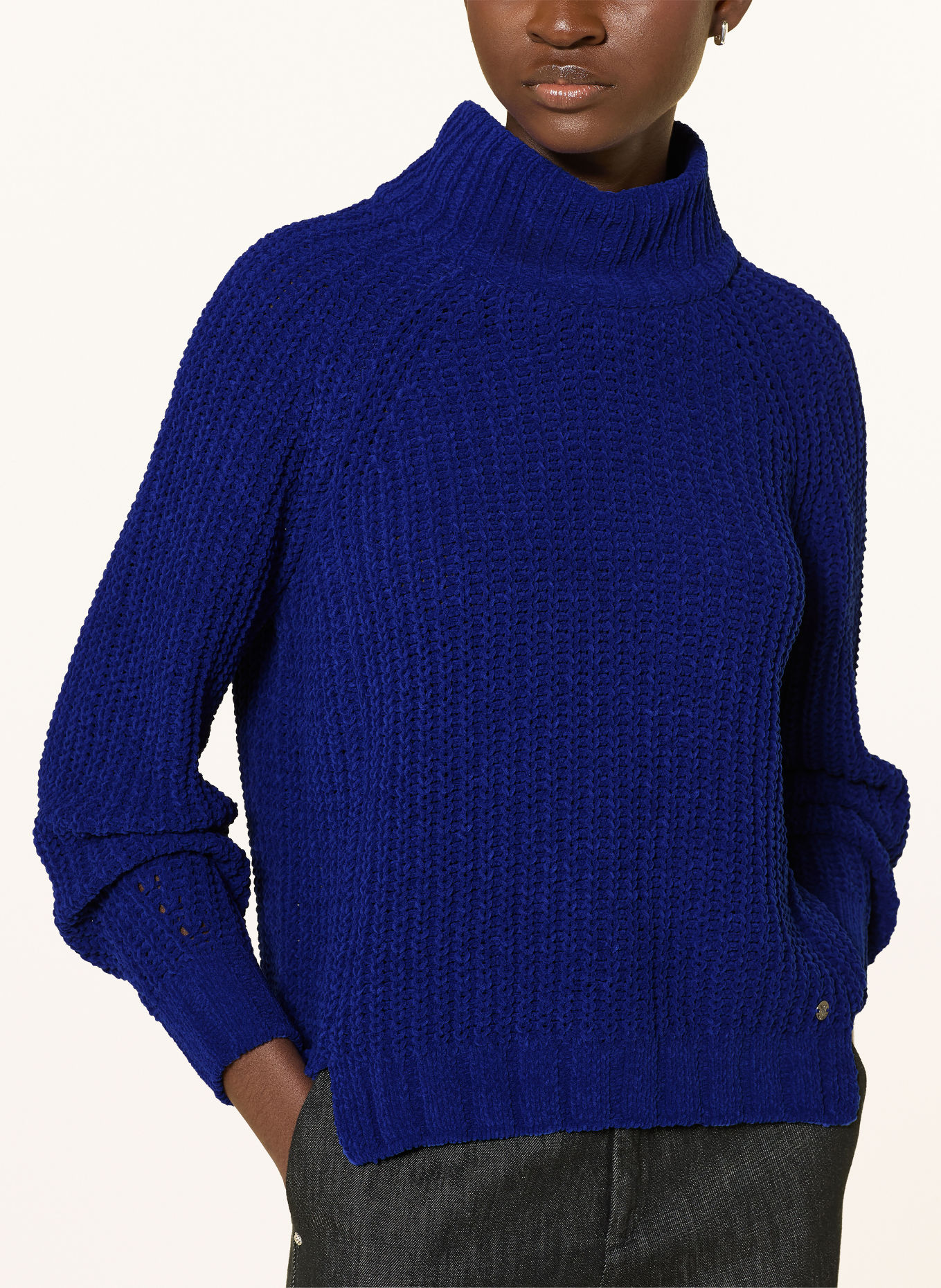 monari Sweater: BLUE