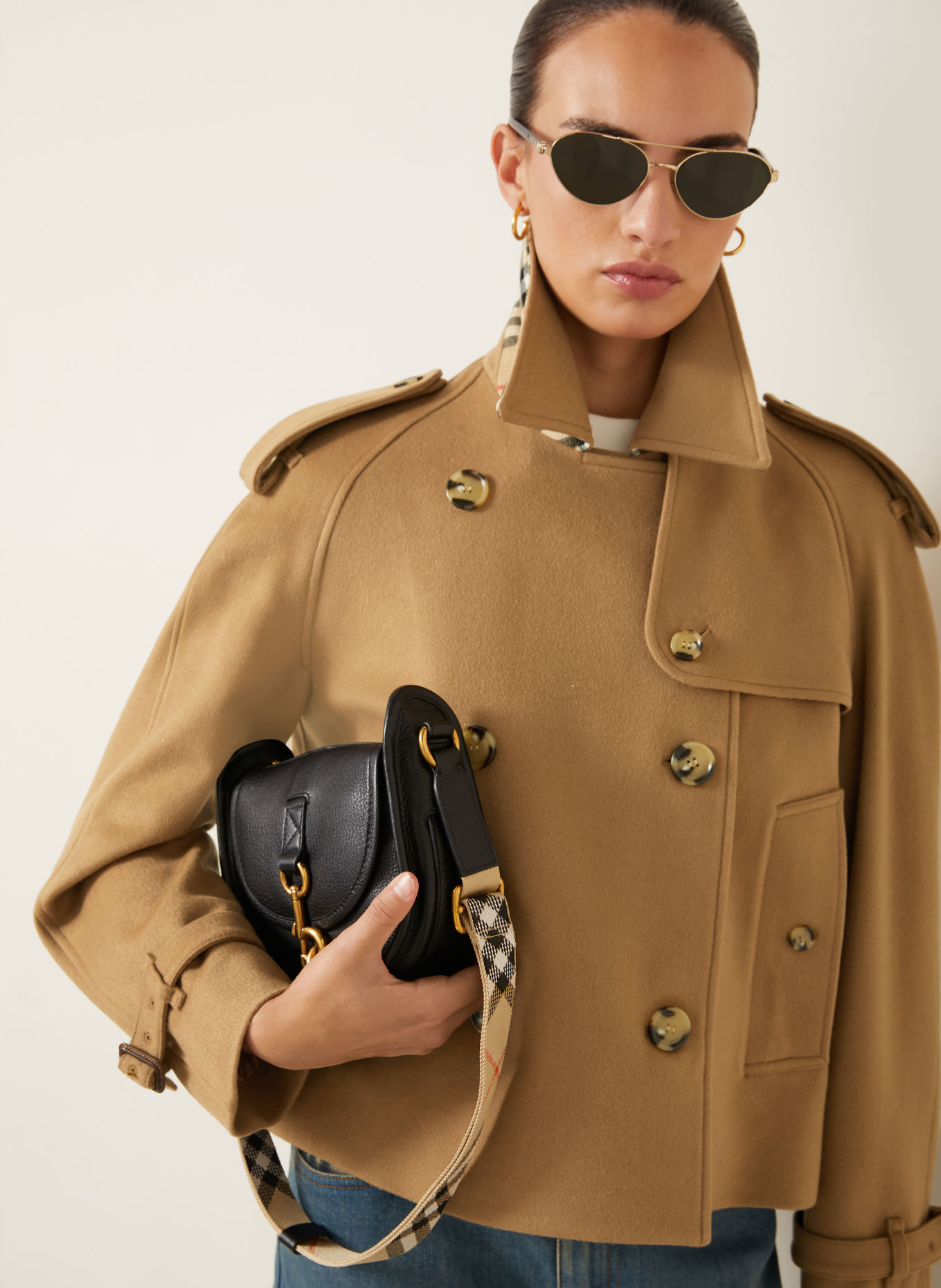 BURBERRY Trench-coat court MAYFAIR en cachemire: CHAMEAU