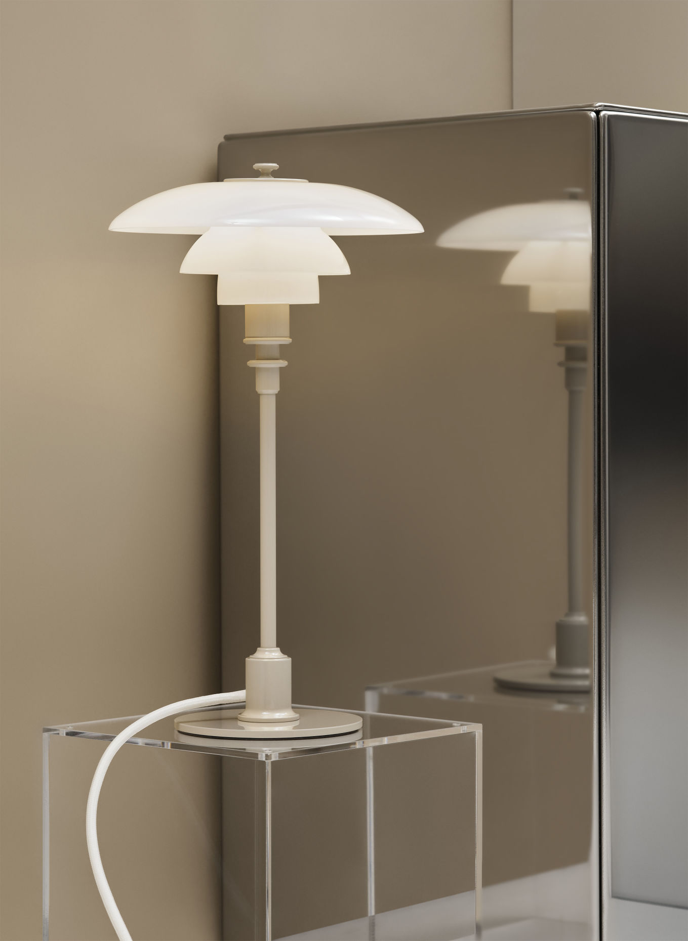 louis poulsen Tischleuchte PH 2/1: WEISS / BEIGE