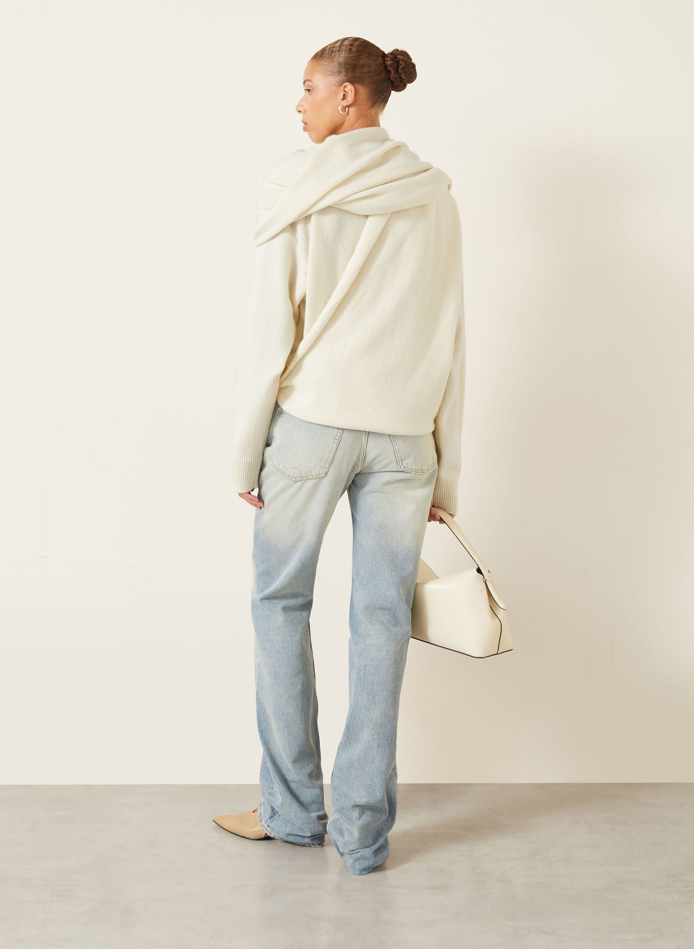 ARMARIUM ALIDA Sweater with Scarf: CREAM
