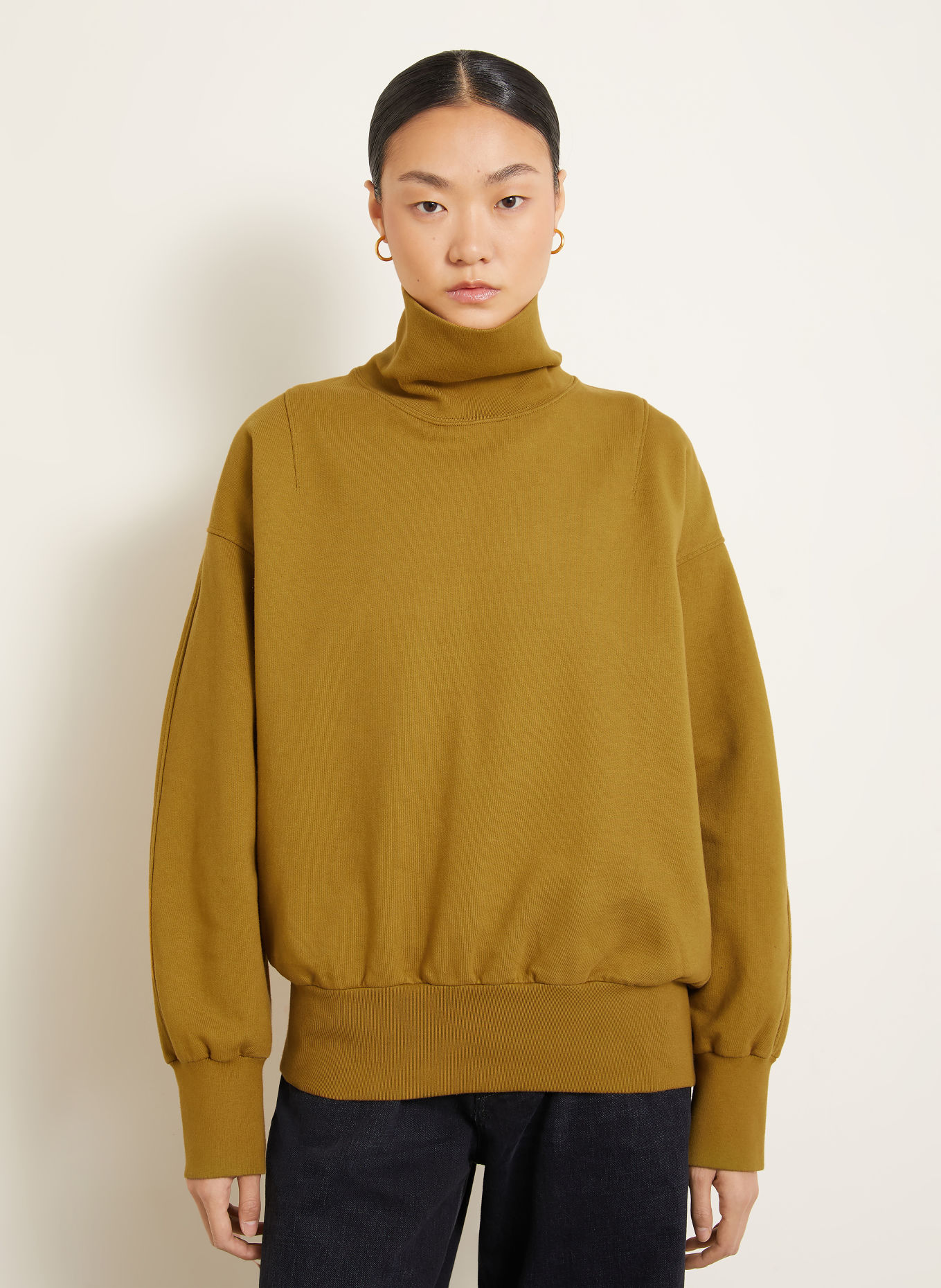 ARMARIUM CAMELIA Sweatshirt: OLIVE