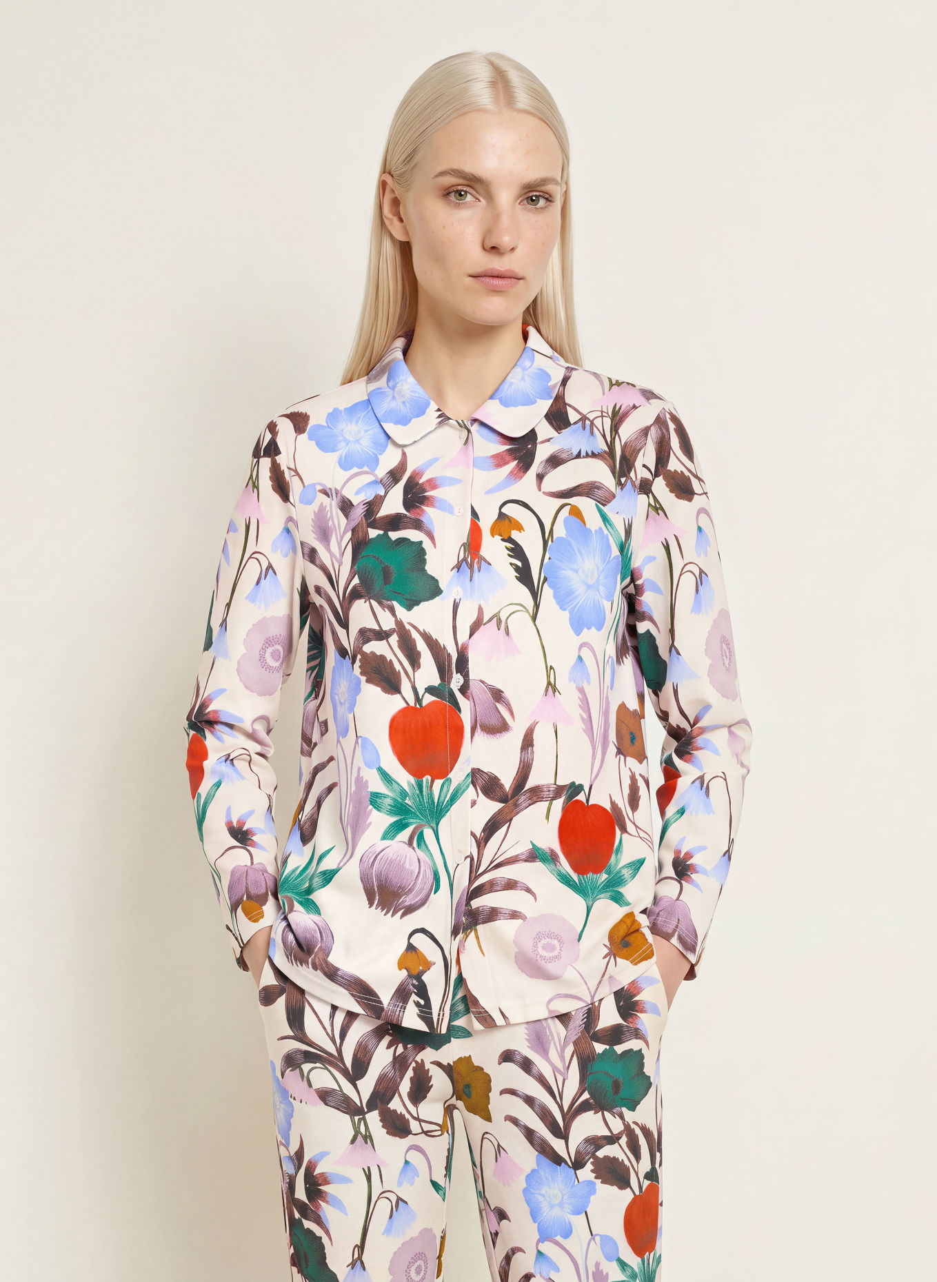 CALIDA Schlafshirt ALPINE M&M: CREME / DUNKELBRAUN / HELLBLAU
