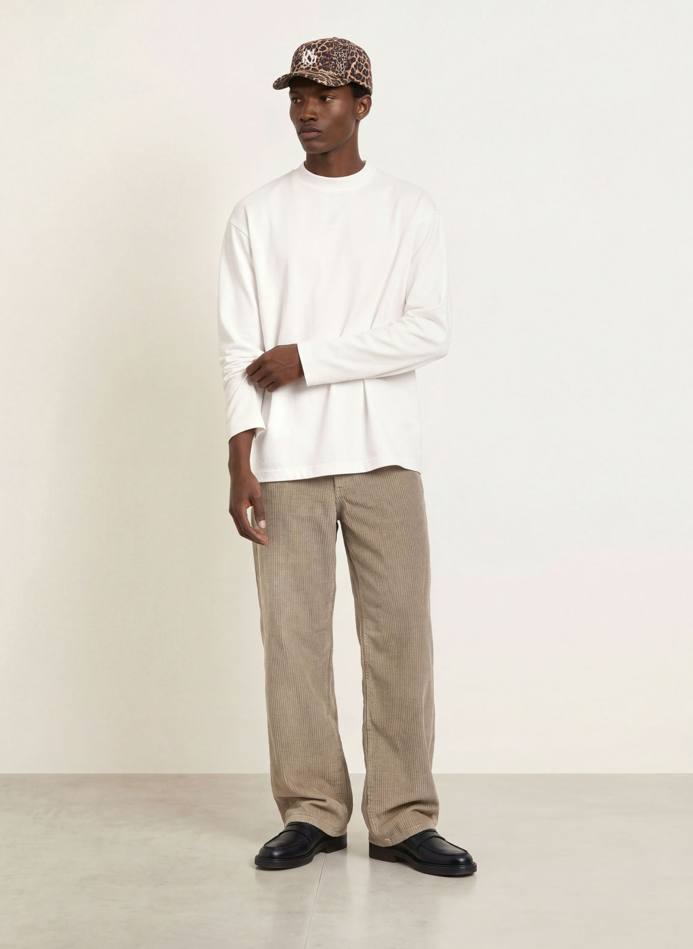 REGARDS Oversized-Longsleeve: WIT