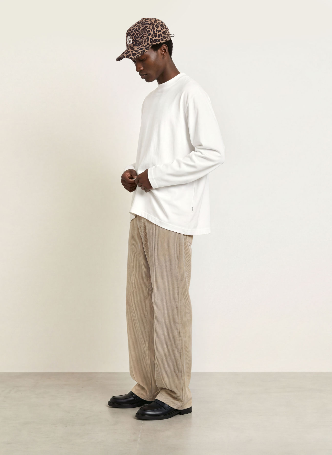 REGARDS Oversized-Longsleeve: WIT