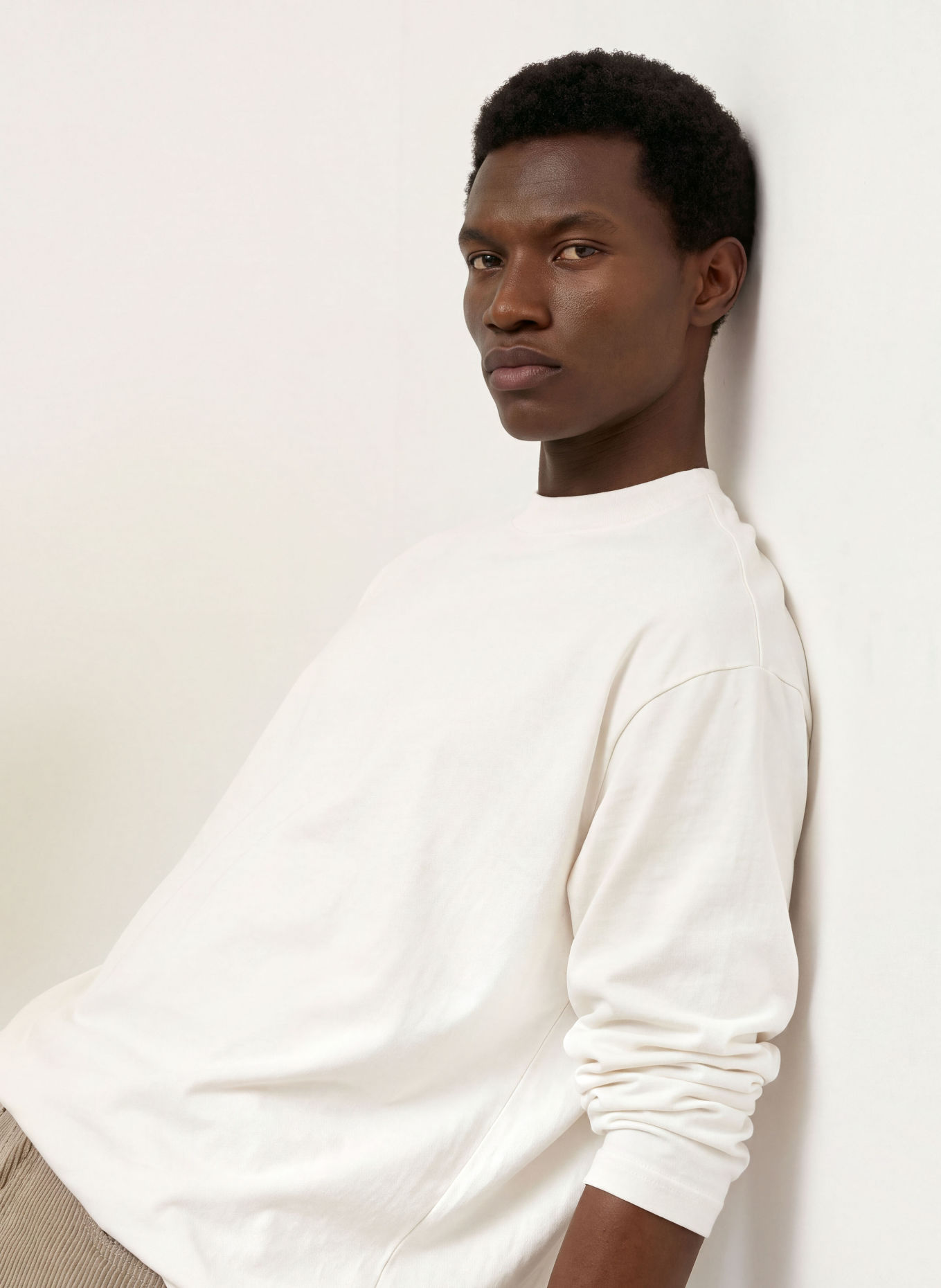 REGARDS Oversized-Longsleeve: WIT