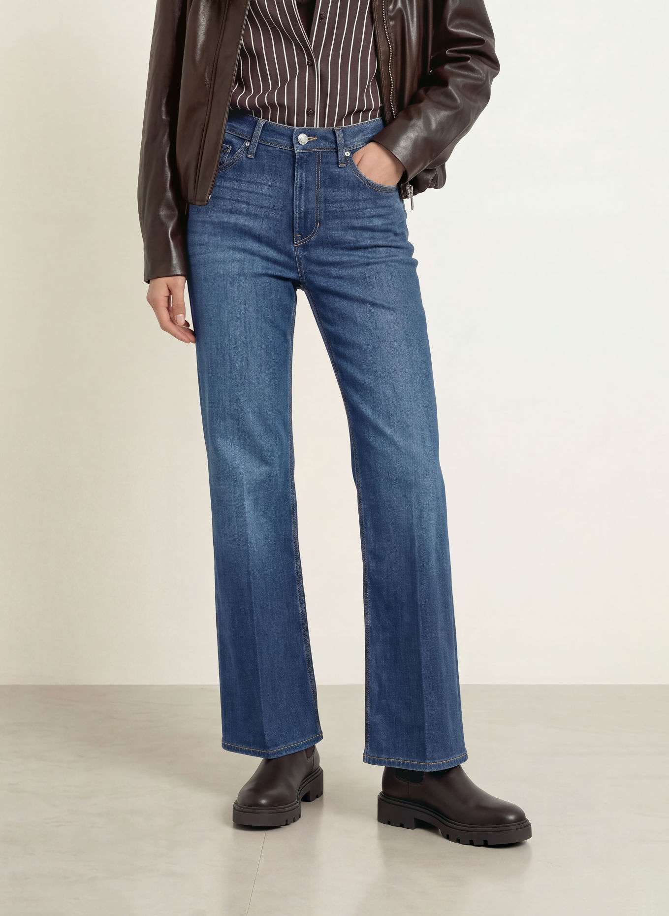 s.Oliver Wide Leg Jeans SURI: 55Z2 BLUE