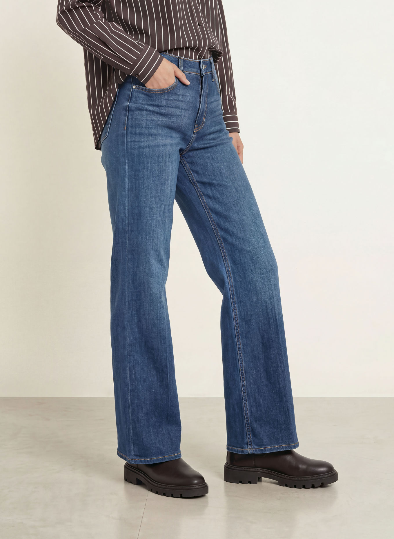 s.Oliver Wide Leg Jeans SURI: 55Z2 BLUE