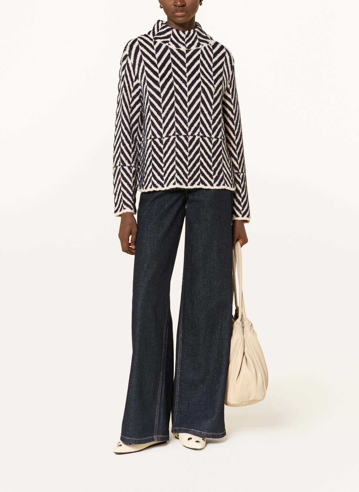 monari Sweater: DARK BLUE / ECRU