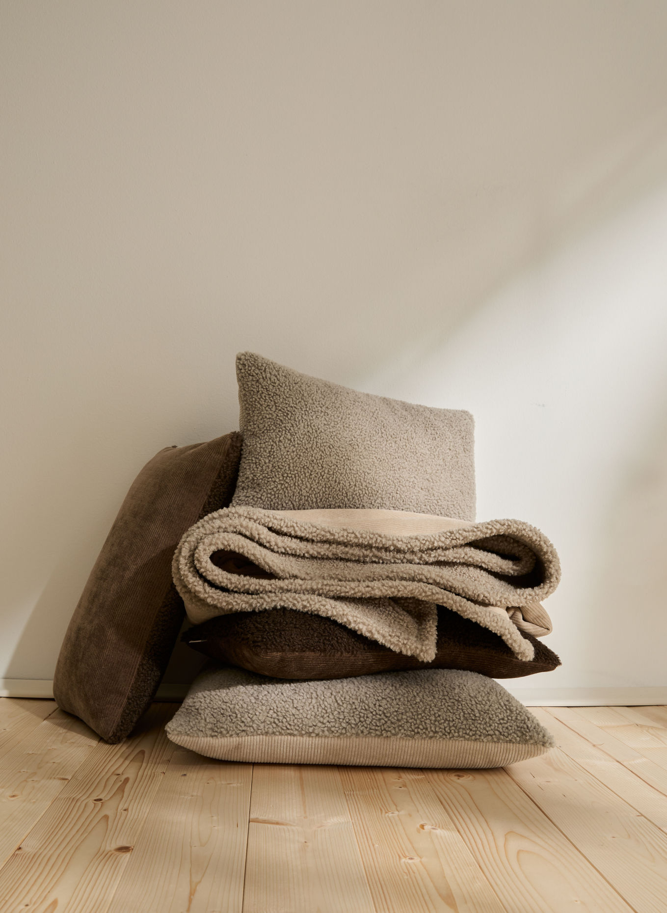 Marc O'Polo Sierkussens FYNN: BEIGE