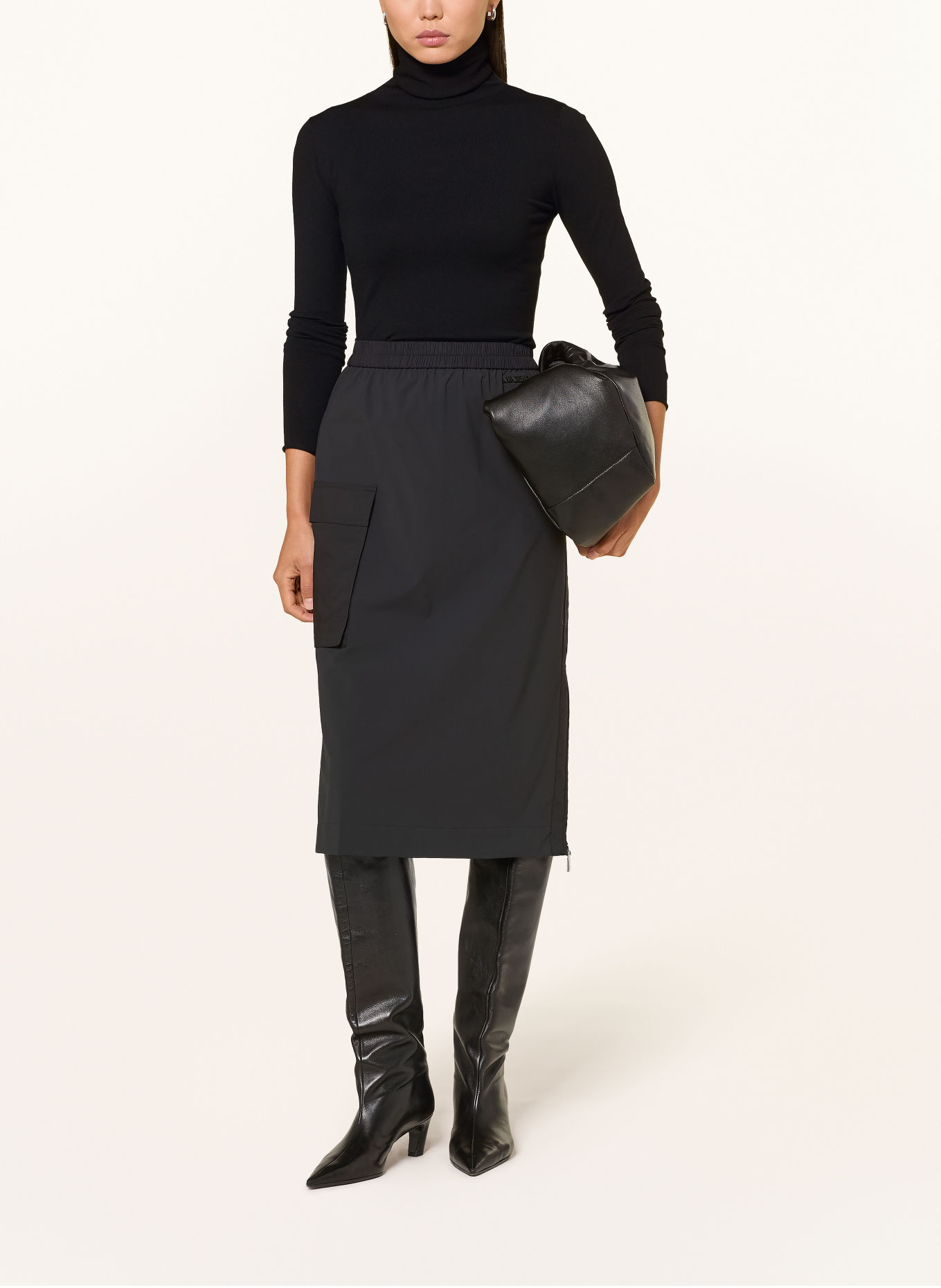 MAX & Co. AMA Turtleneck sweater: BLACK