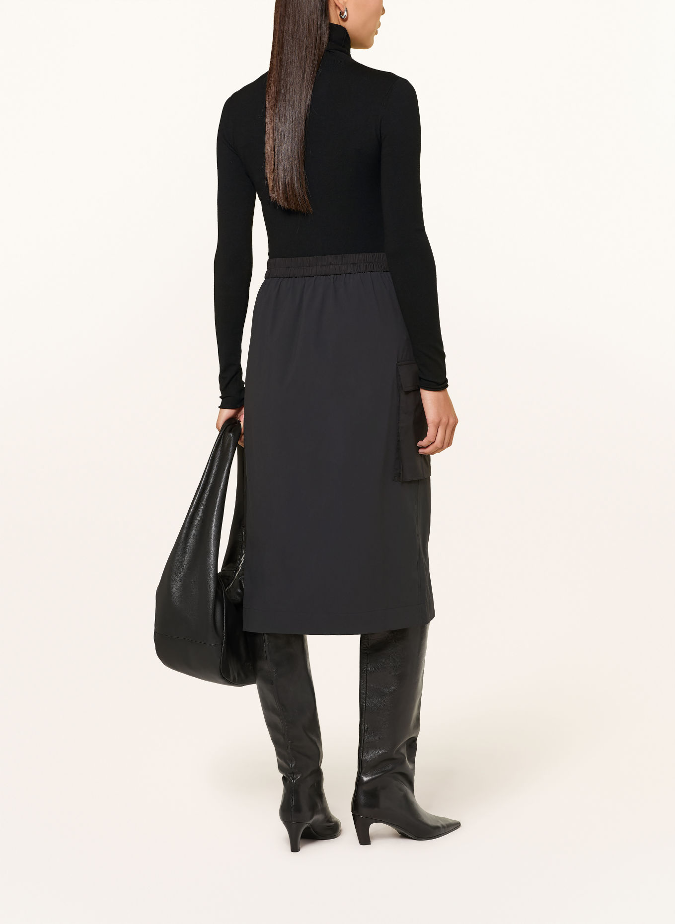 MAX & Co. AMA Turtleneck sweater: BLACK
