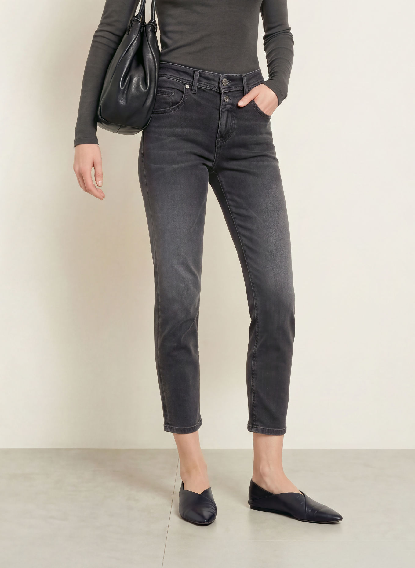 Marc O'Polo Boyfriend Jeans THEDA: 0828 Medium Grey_Multi_03