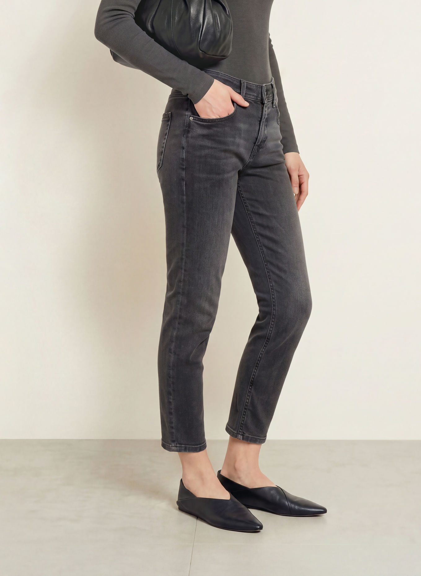 Marc O'Polo Boyfriend Jeans THEDA: 0828 Medium Grey_Multi_03