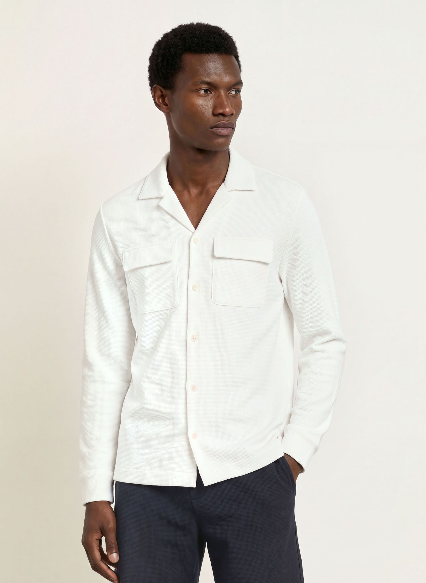 REISS Koszula z tkaniny piqué VENTO o kroju Regular Fit: BIAŁY