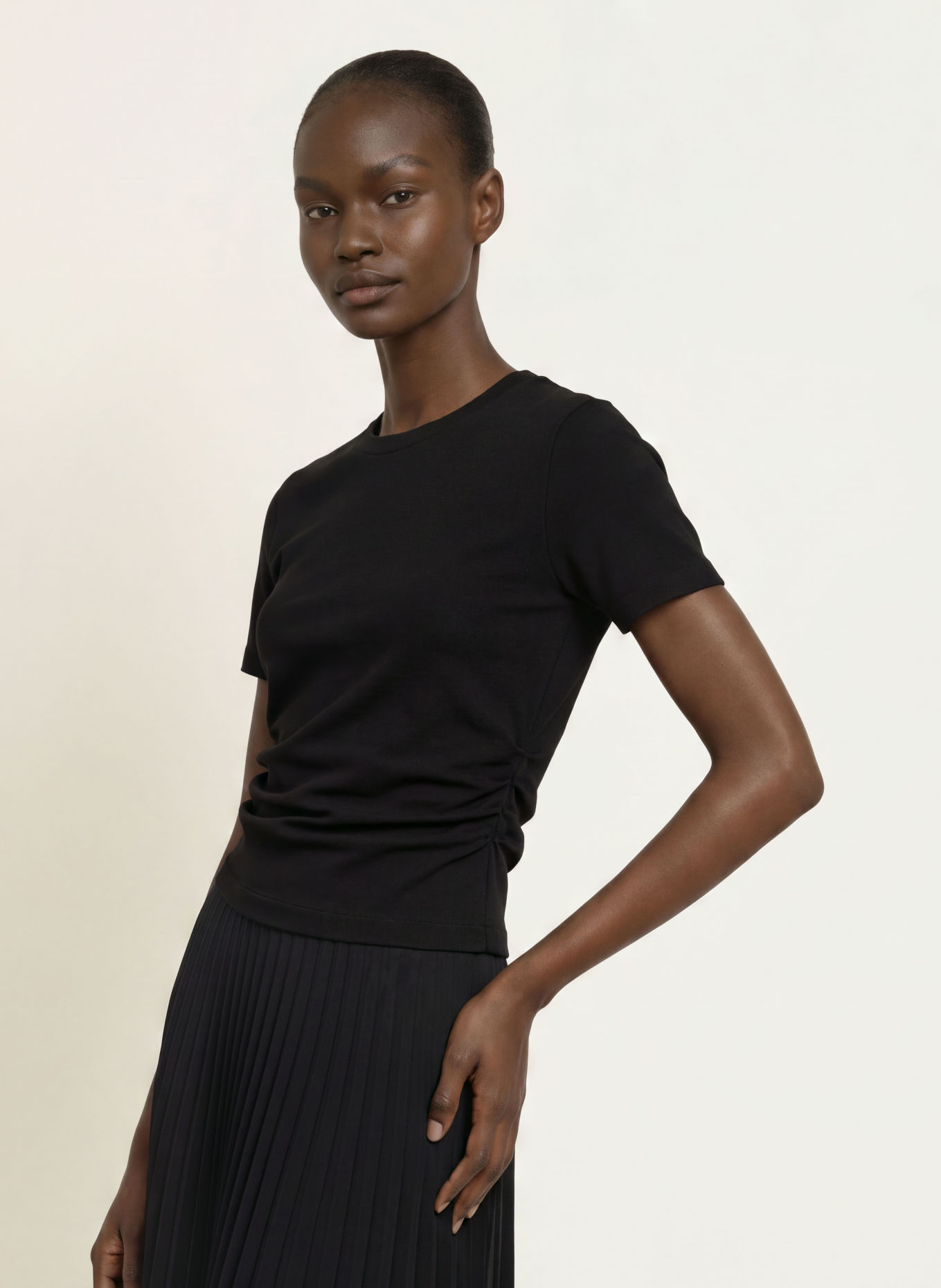 CLAUDIE PIERLOT Kleid im Materialmix mit Plissees: SCHWARZ
