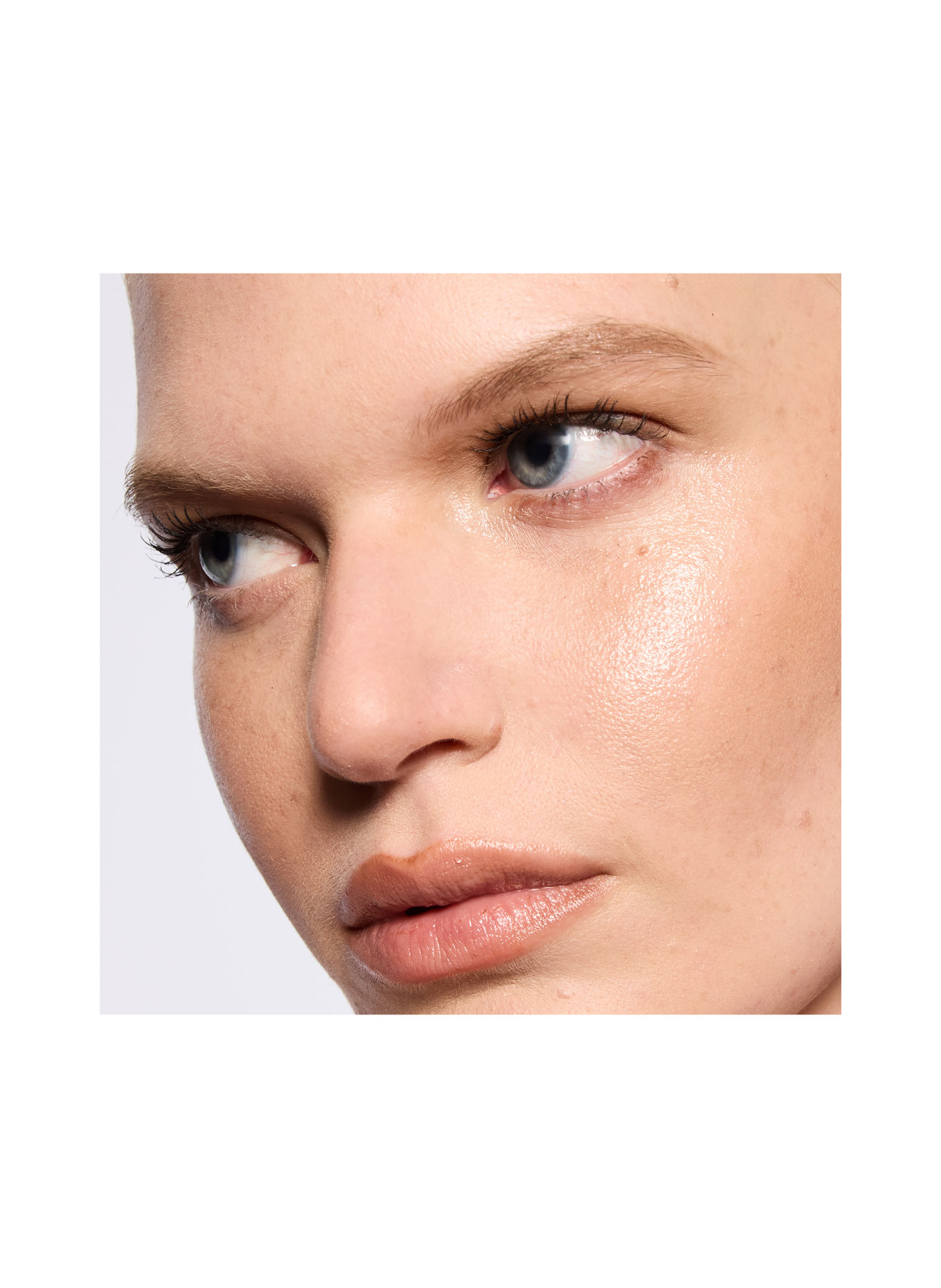 M.A.C STROBE DEWY GLOW STICK: MAC STROBEROSE