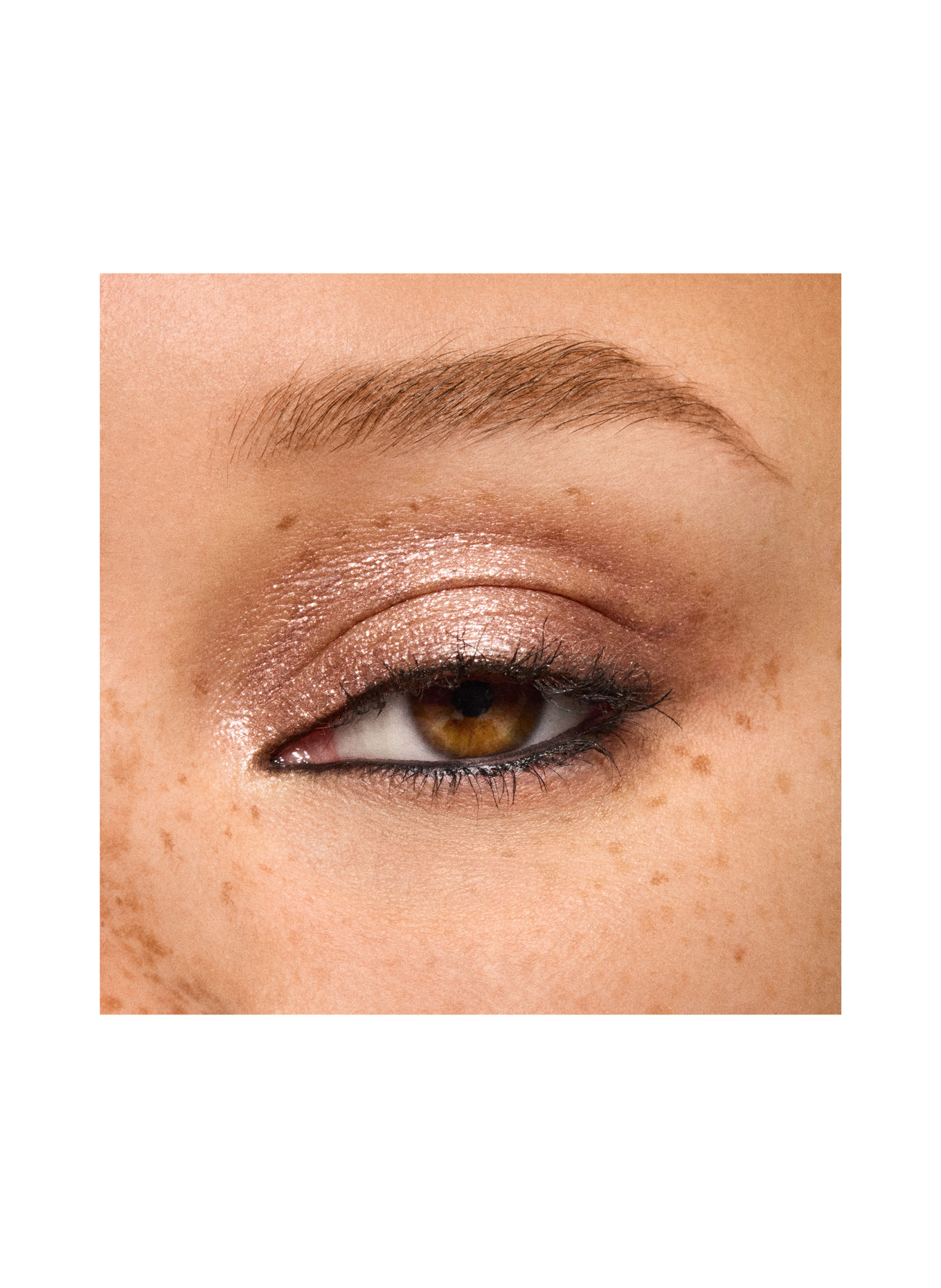 M.A.C DRESSED TO DAZZLE EYE DUO