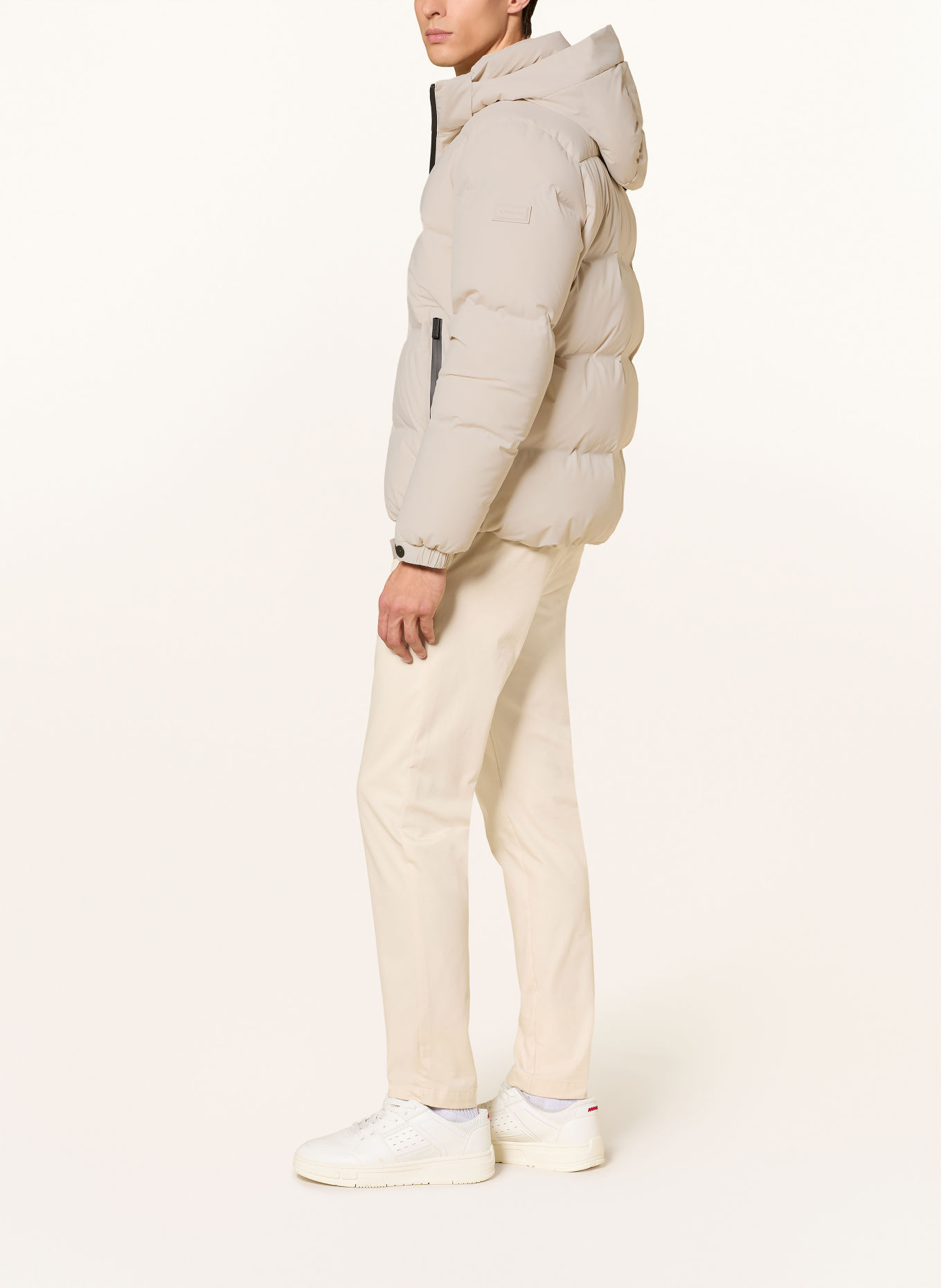 ALPHATAURI ODORU Down Jacket with Detachable Hood: CREAM