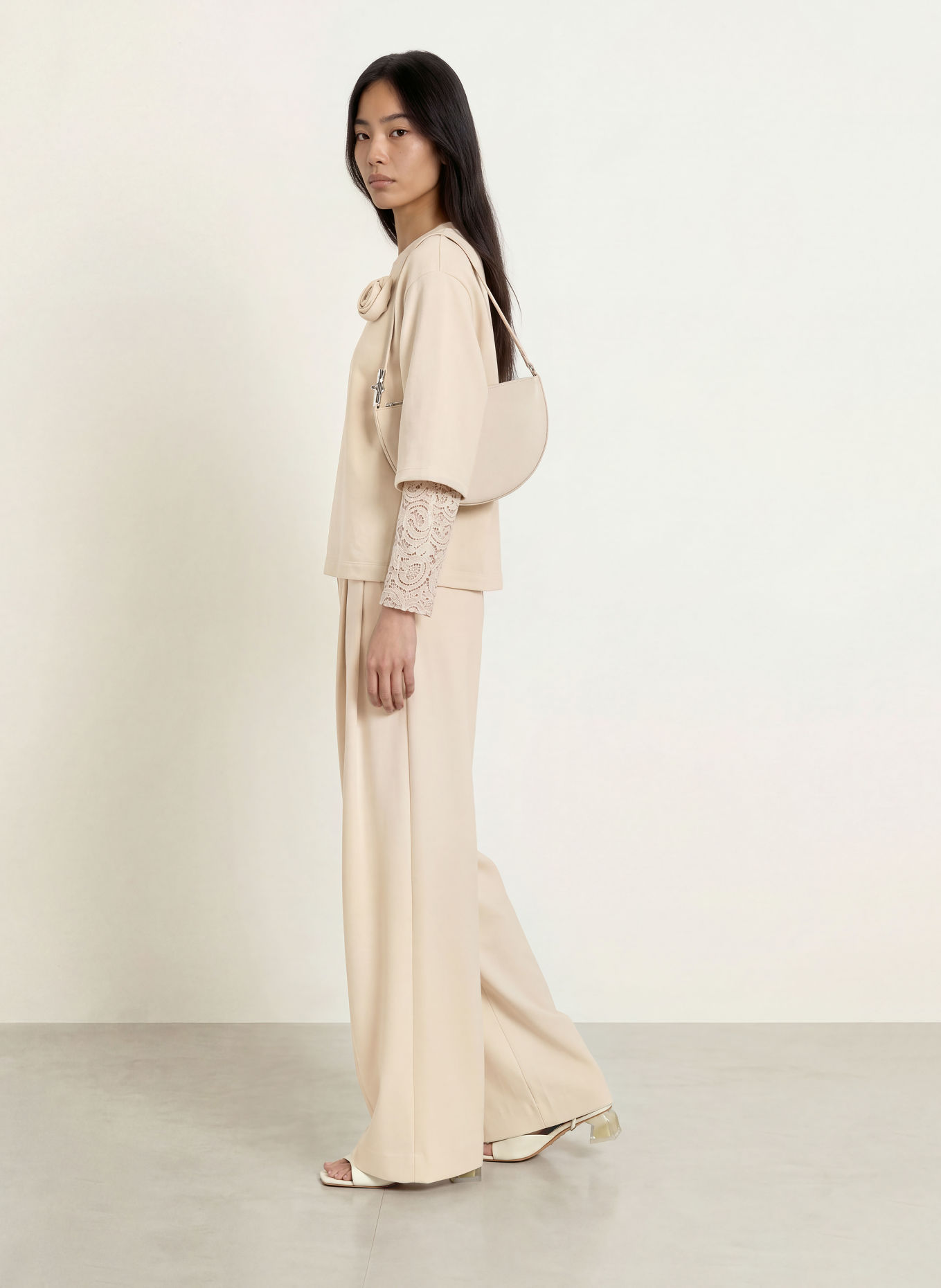 MORE & MORE Sweatshirt with lace: BEIGE