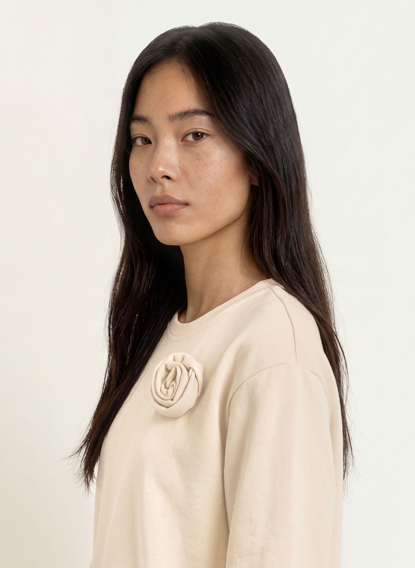 MORE & MORE Sweatshirt with lace: BEIGE