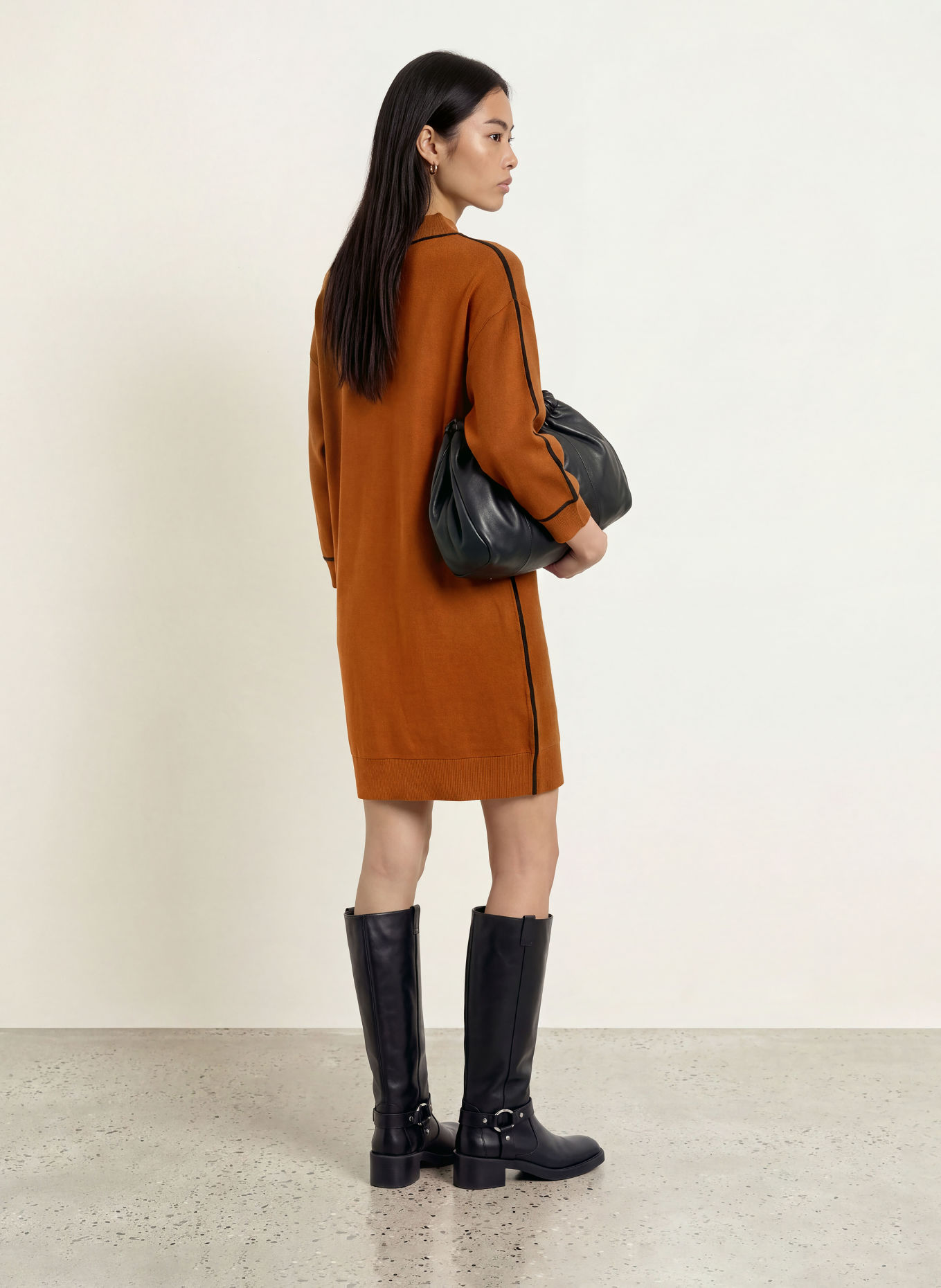 Phase Eight Gebreide jurk HALLIE: BRUIN / ZWART