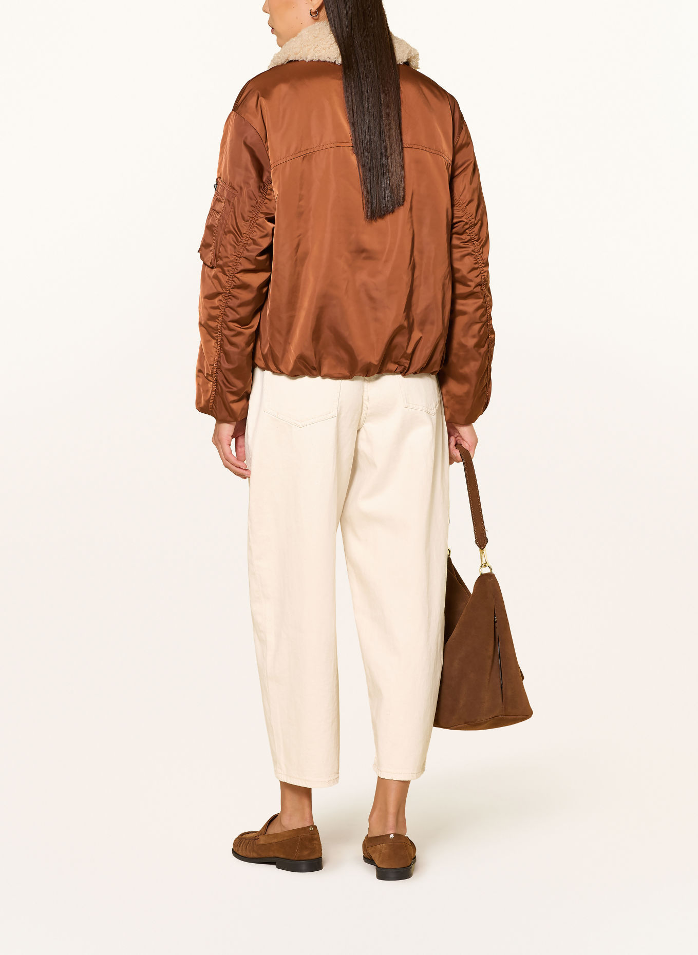 s.Oliver Barrel Jeans: 81Z8 BROWN