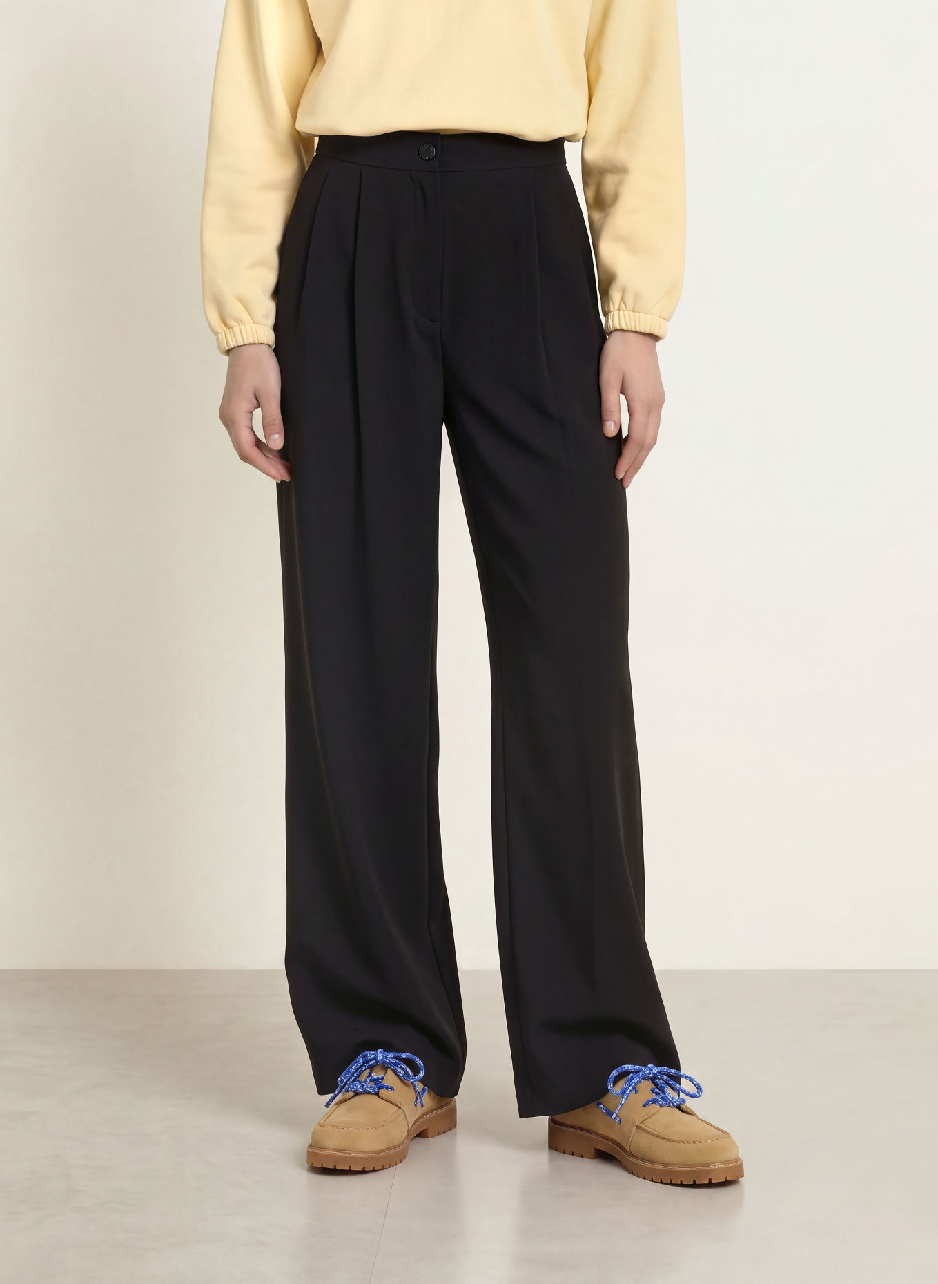 CLAUDIE PIERLOT Spodnie typu Marlena: CZARNY