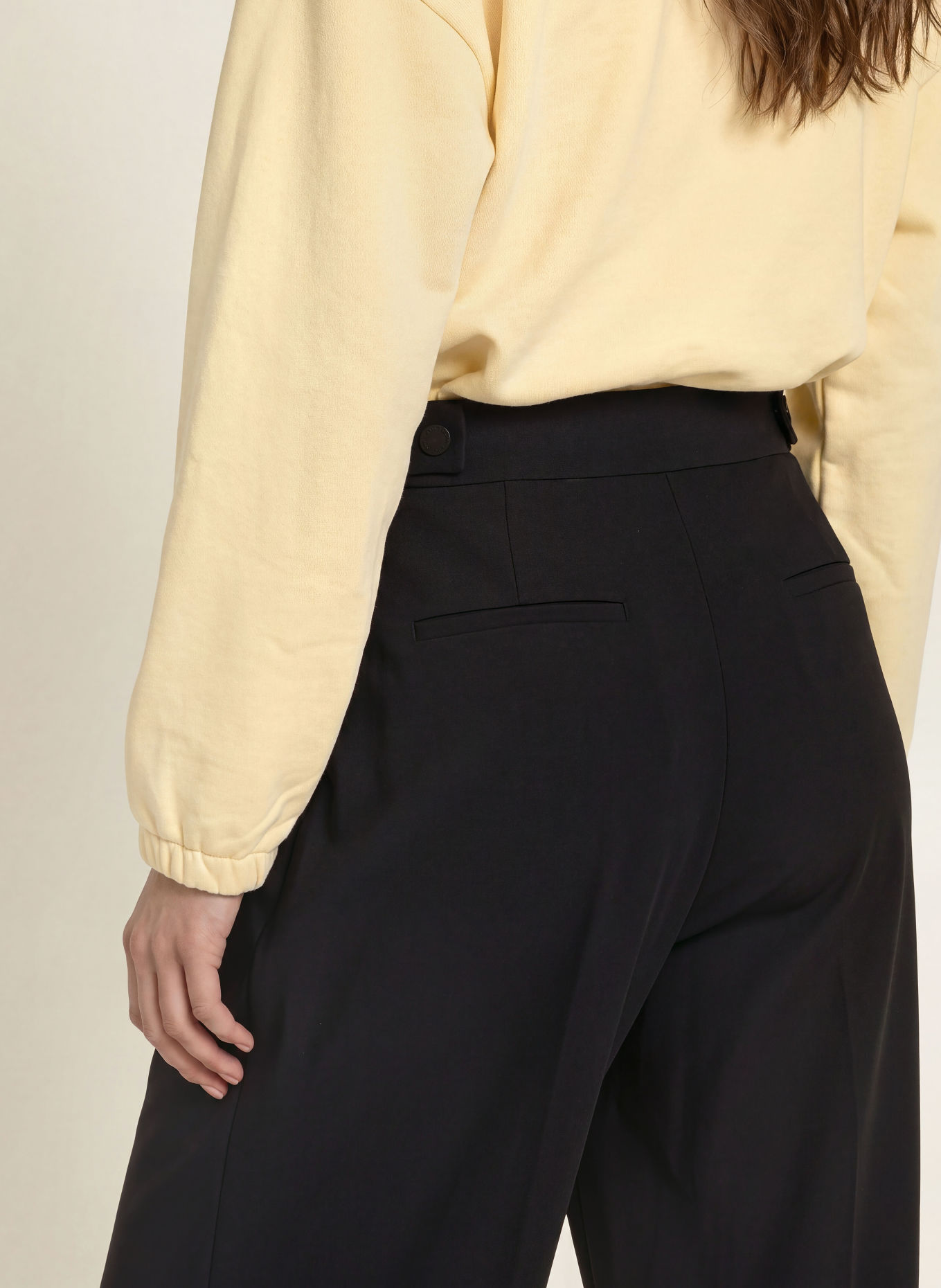 CLAUDIE PIERLOT Spodnie typu Marlena: CZARNY