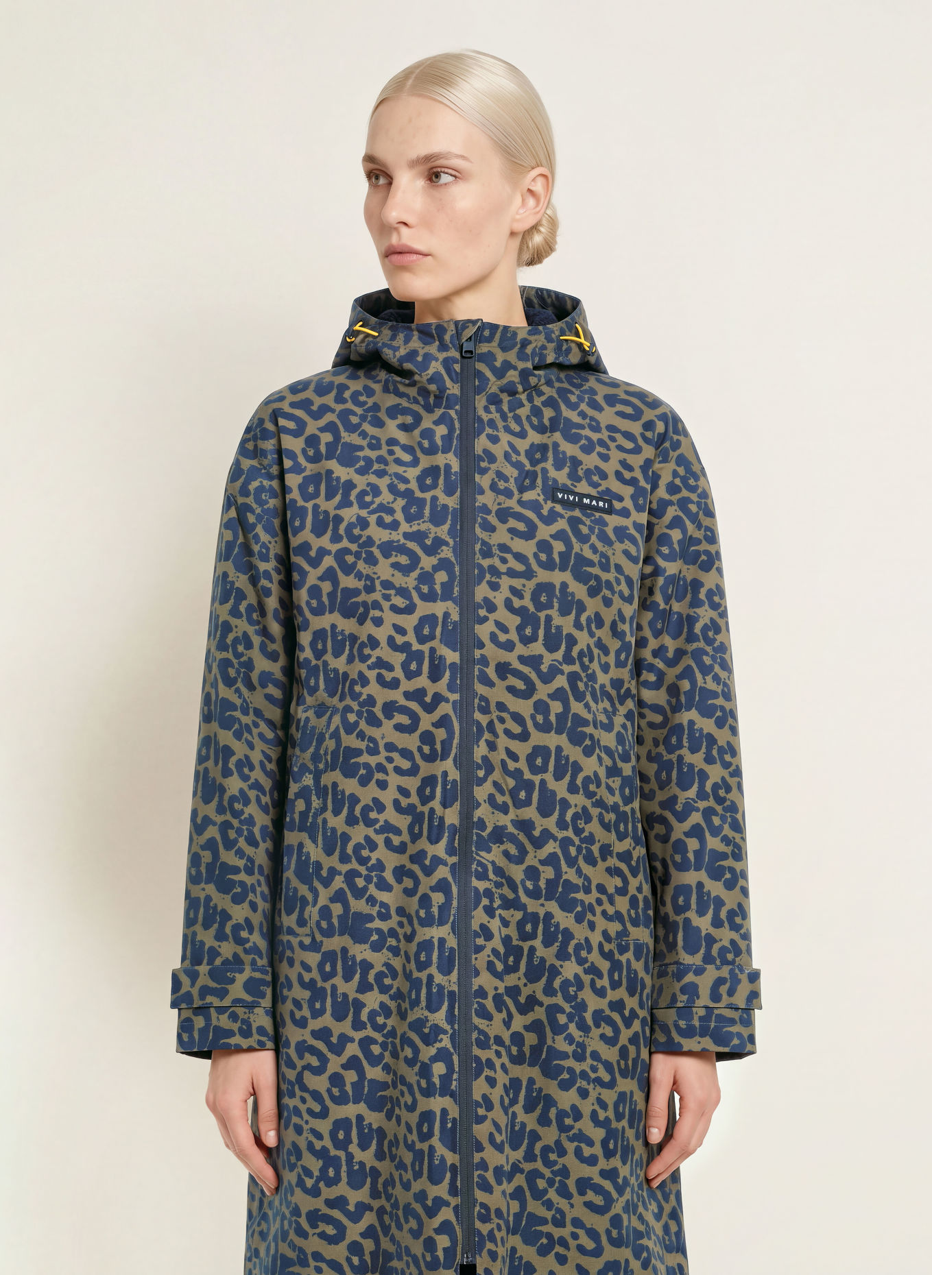 VIVI MARI Raincoat: OLIVE / DARK BLUE