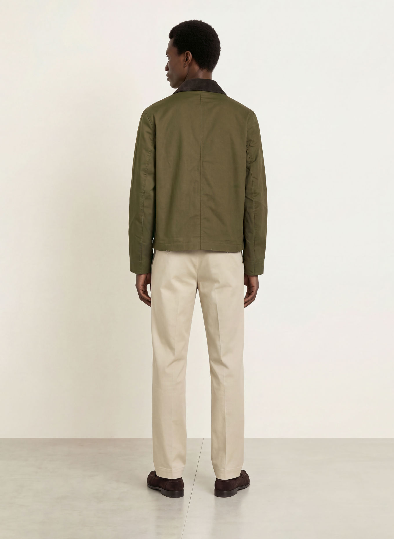 ARKET Jacke im Materialmix: OLIV / DUNKELBRAUN