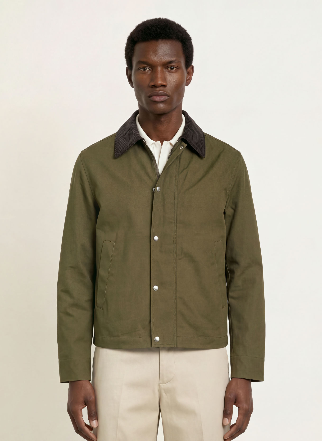 ARKET Jacke im Materialmix: OLIV / DUNKELBRAUN