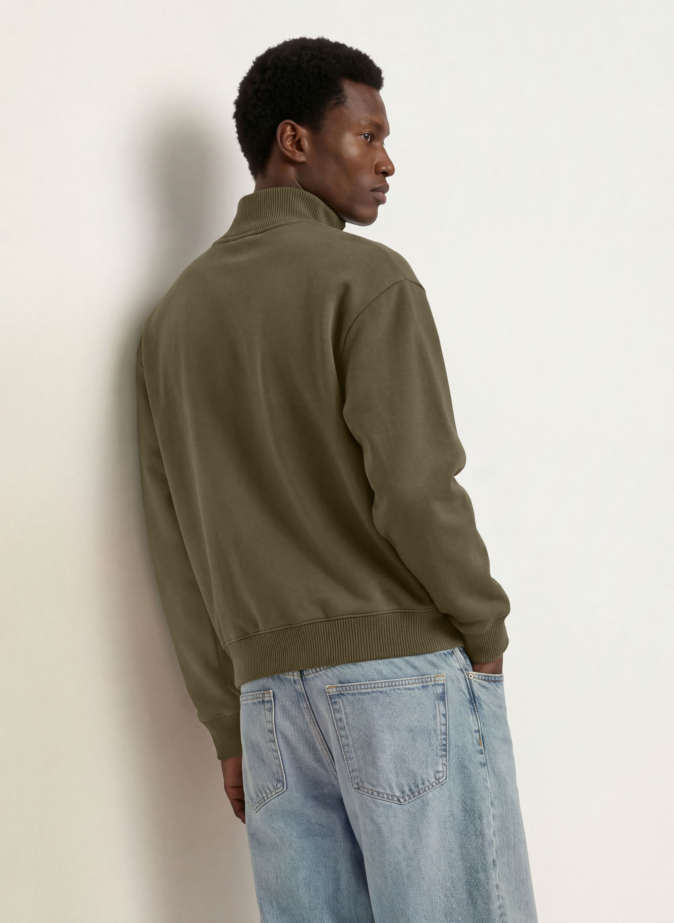 ARKET Sweater met halve rits: OLIJF