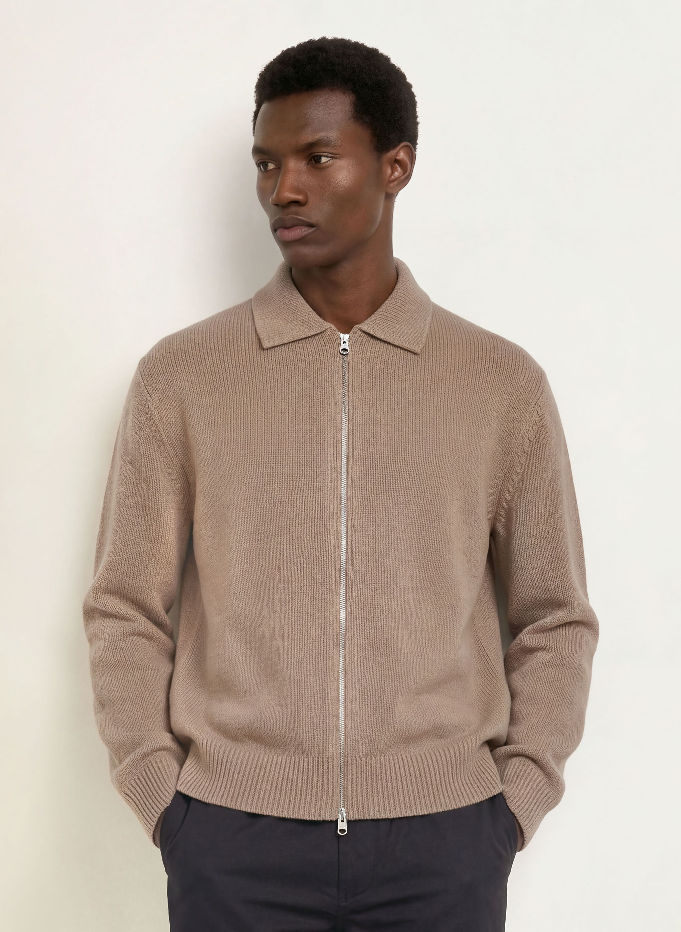 ARKET Vest: LICHTBRUIN