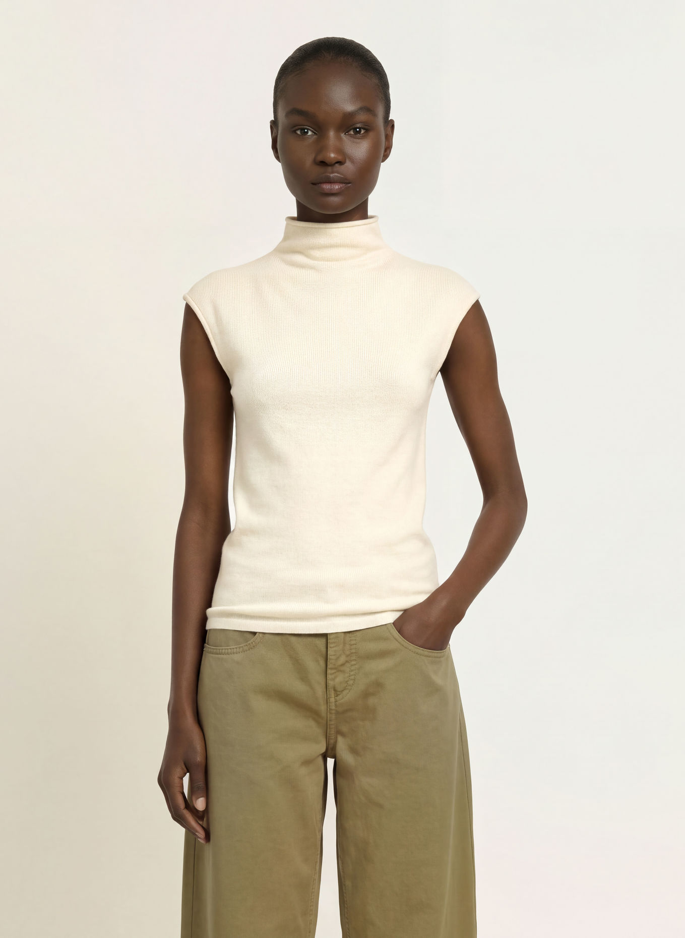 ARKET Stricktop aus Cashmere: WEISS