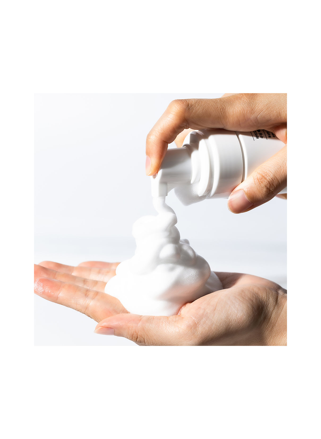 BIODANCE SOOTHING BARRIER CLEANSING FOAM