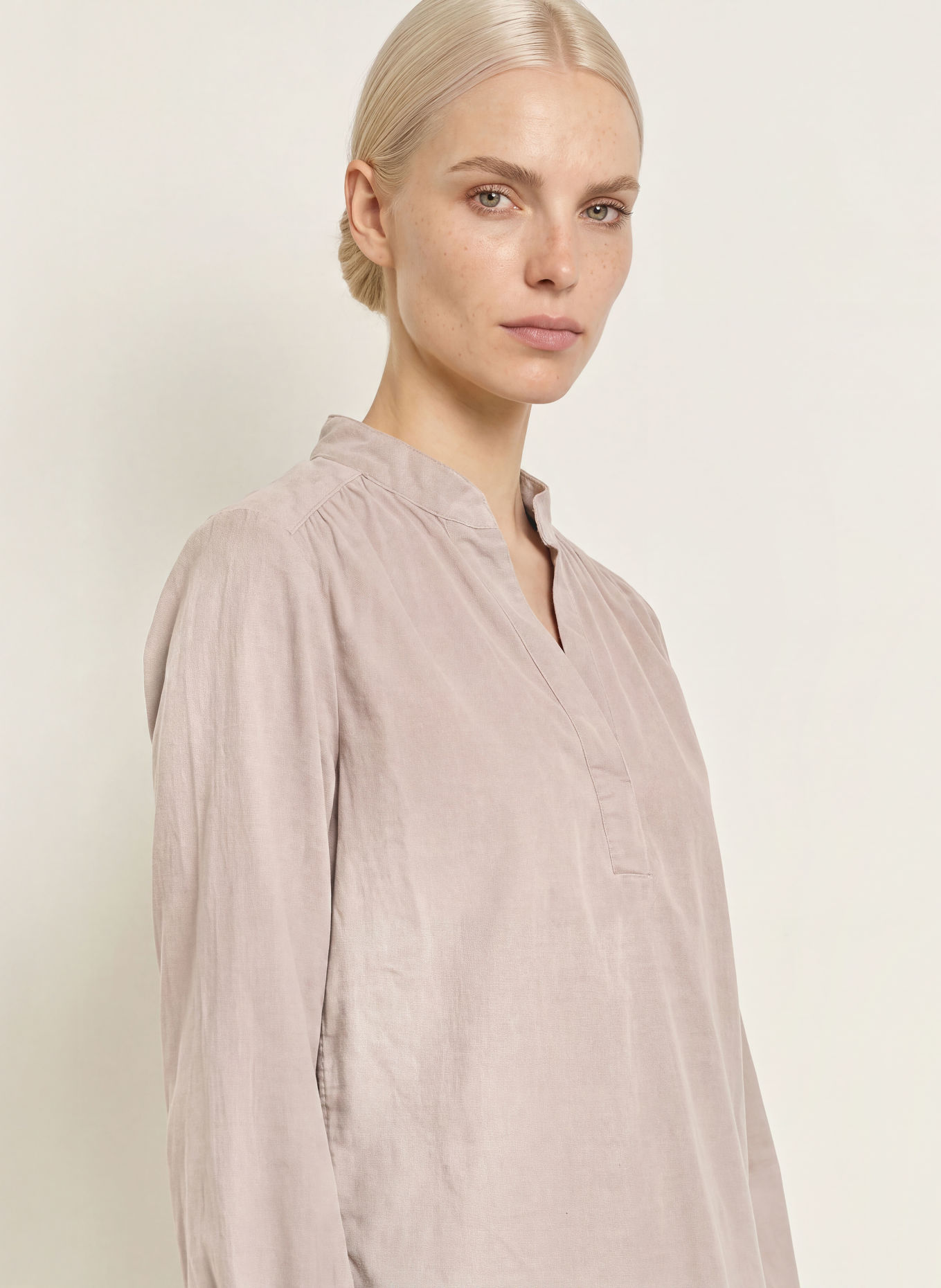 Marc O'Polo Blusenshirt aus Samt: BEIGE