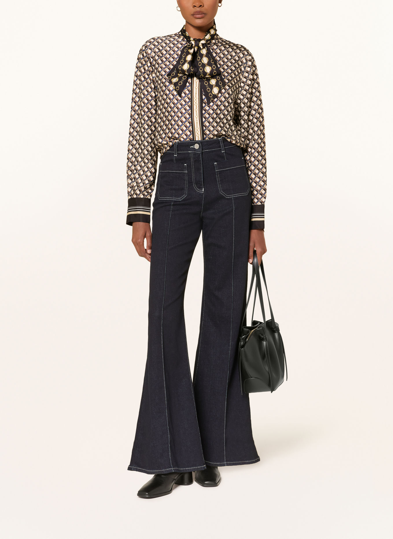 REISS Satijnen blouse CARMINE met afneembare strik: GEEL / BEIGE / ZWART