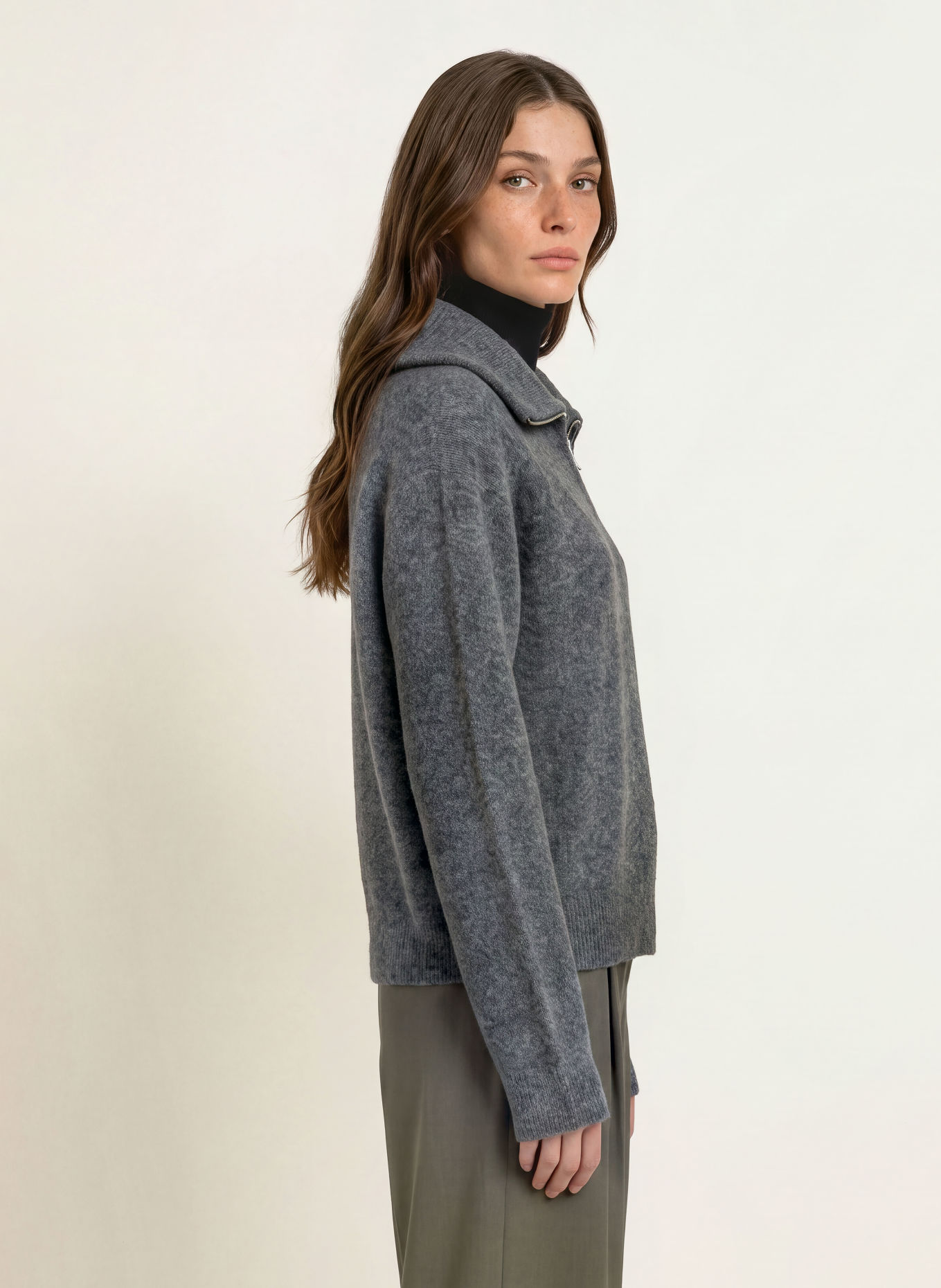maje Sweter typu troyer: SZARY