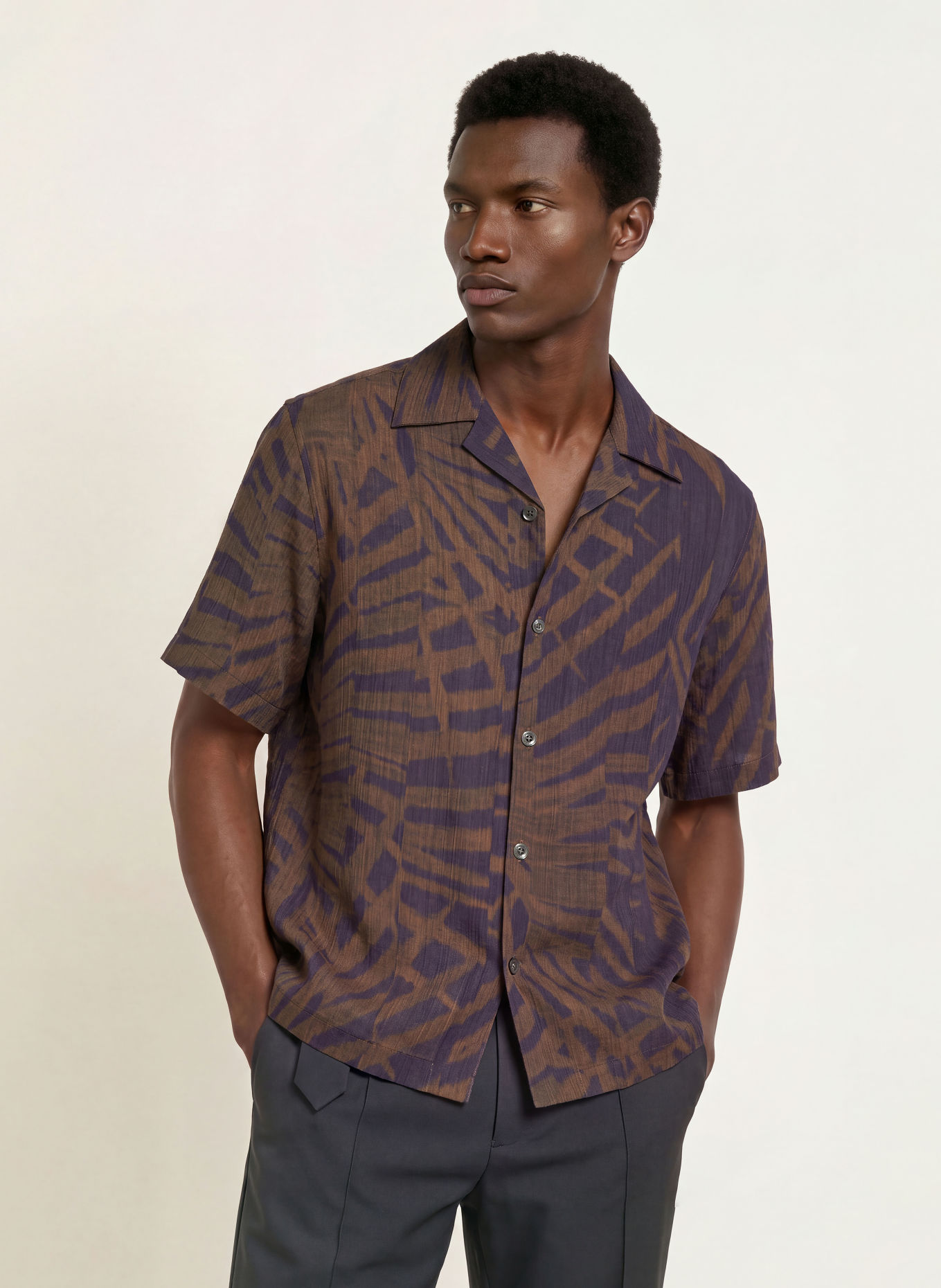 REISS Resort-overhemd SHINDORA Relaxed Fit: DONKERBLAUW / MARRON FONCÉ