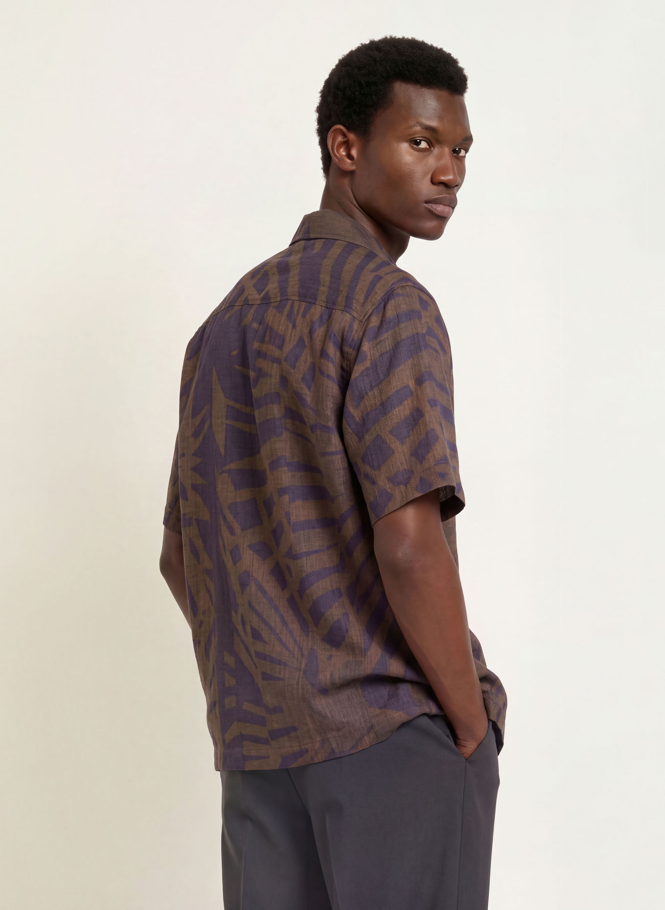 REISS Resort-overhemd SHINDORA Relaxed Fit: DONKERBLAUW / MARRON FONCÉ