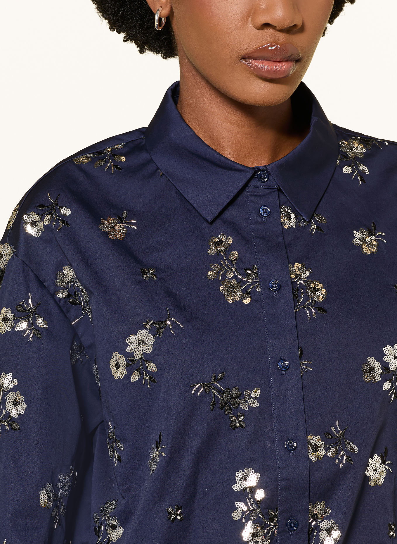 CLAUDIE PIERLOT Hemdbluse mit Pailletten: DUNKELBLAU / SILBER / SCHWARZ