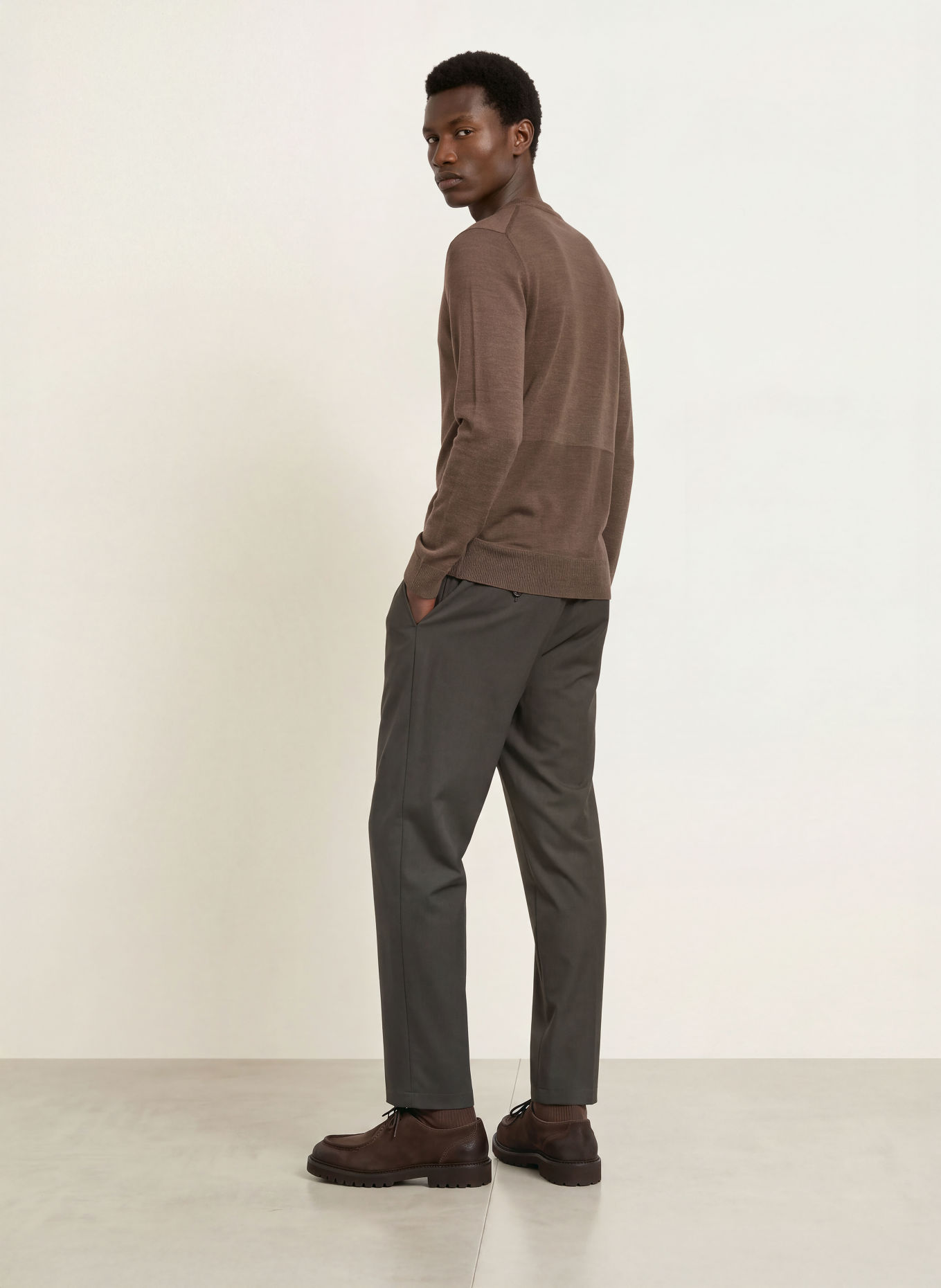 S. N. S. HERNING SOLO Sweater: BROWN