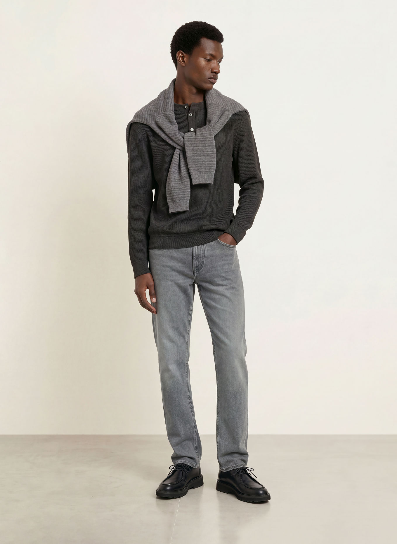 S. N. S. HERNING STAMINA Sweater: DARK GRAY