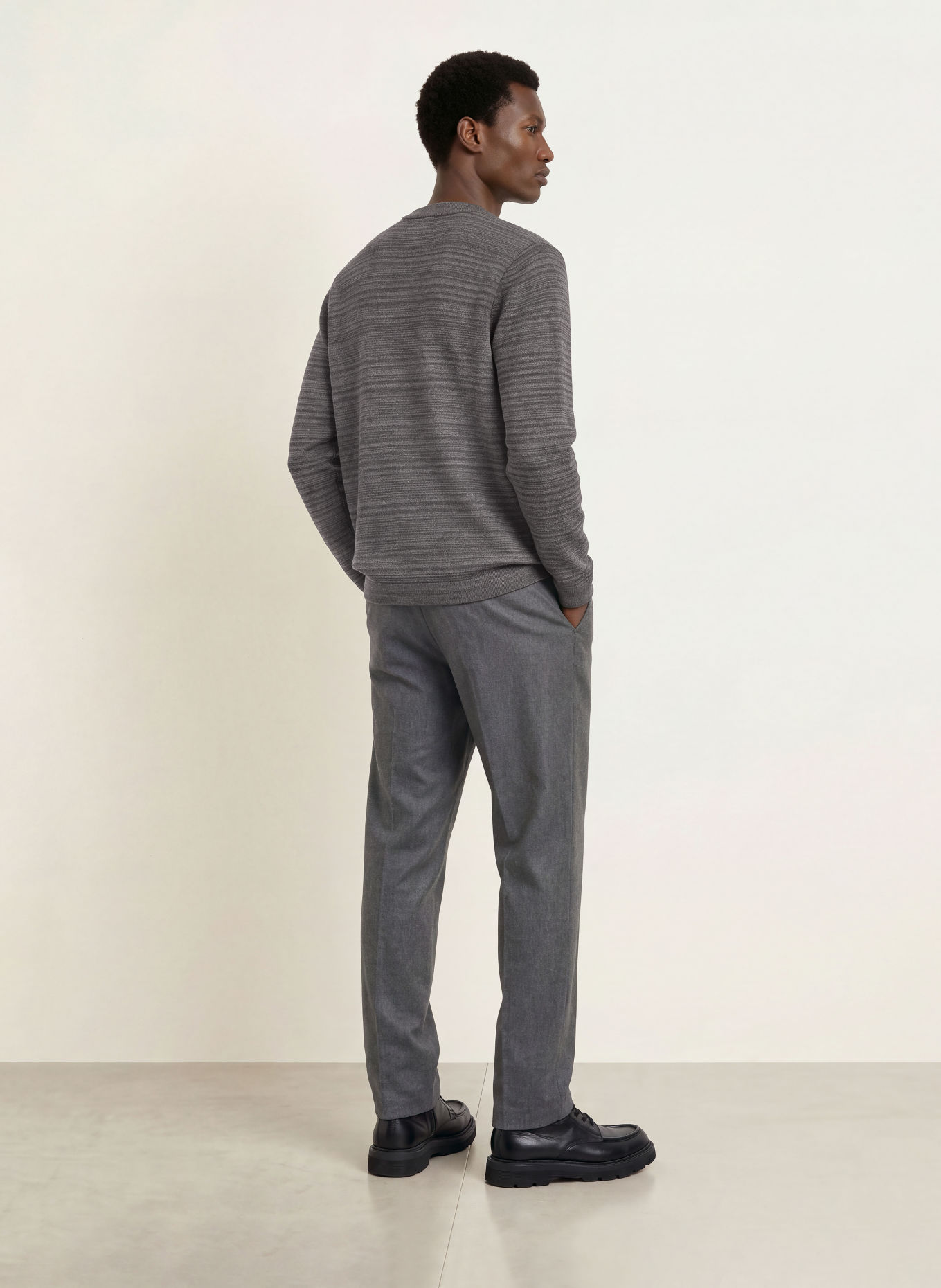 S. N. S. HERNING GIVEN-III Sweater: DARK GRAY